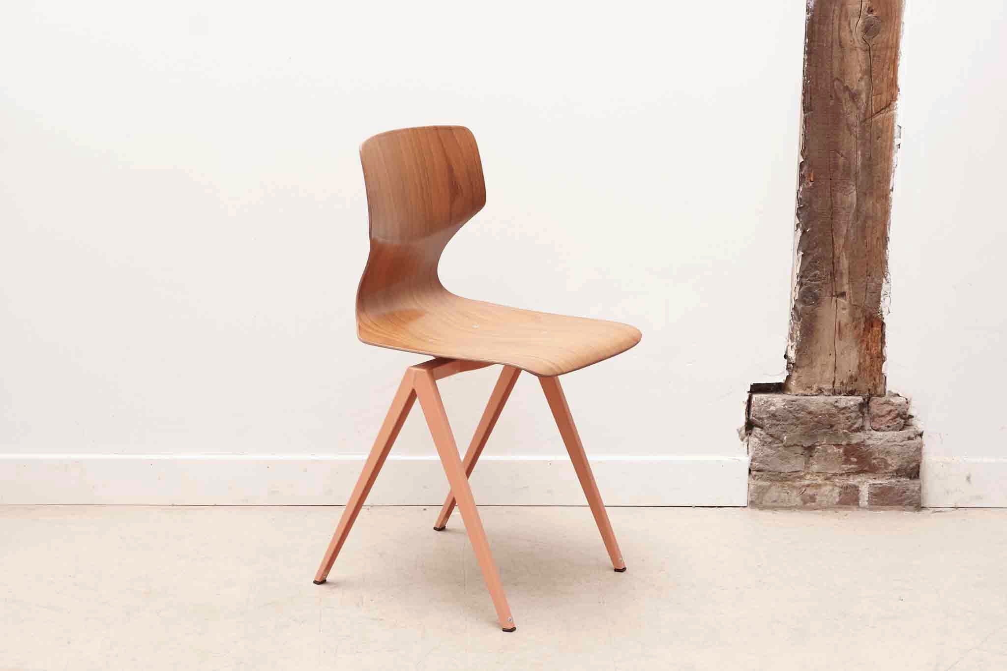 Galvanitas s19 reissue chair Off-white
