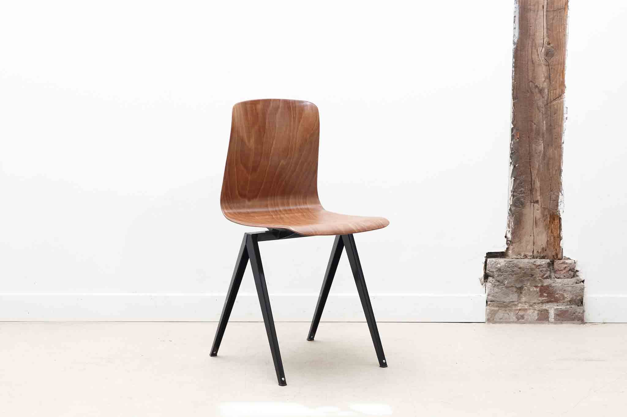 Galvanitas s19 reissue chair Off-white