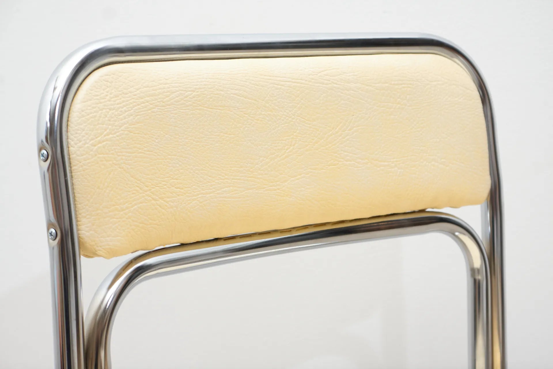 Chaise Lili