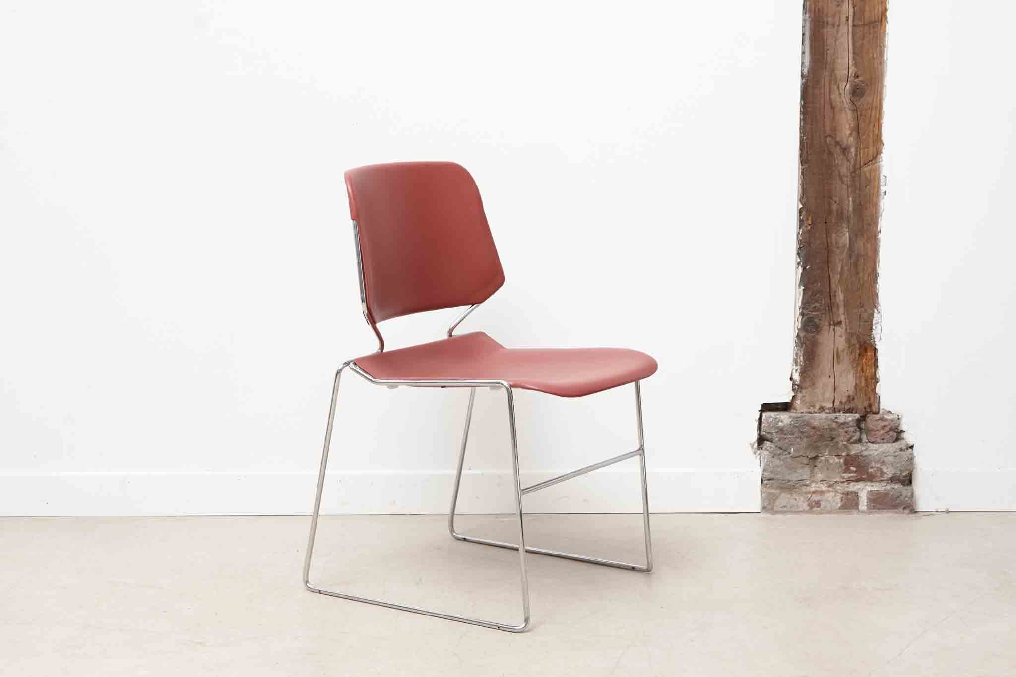 Chaise design Matrix par Thomas Tolleson