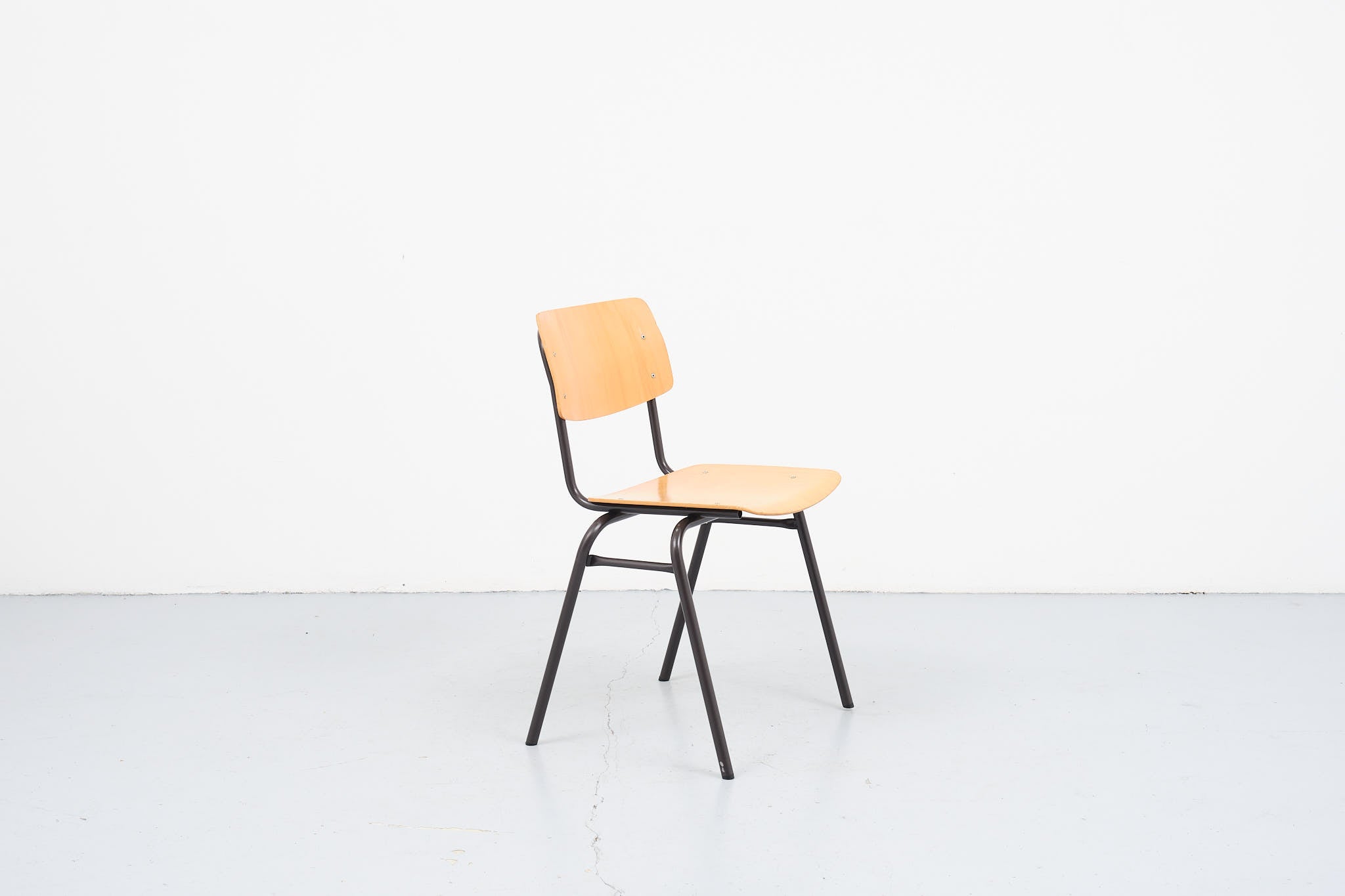 Ahrend chair beech / brown