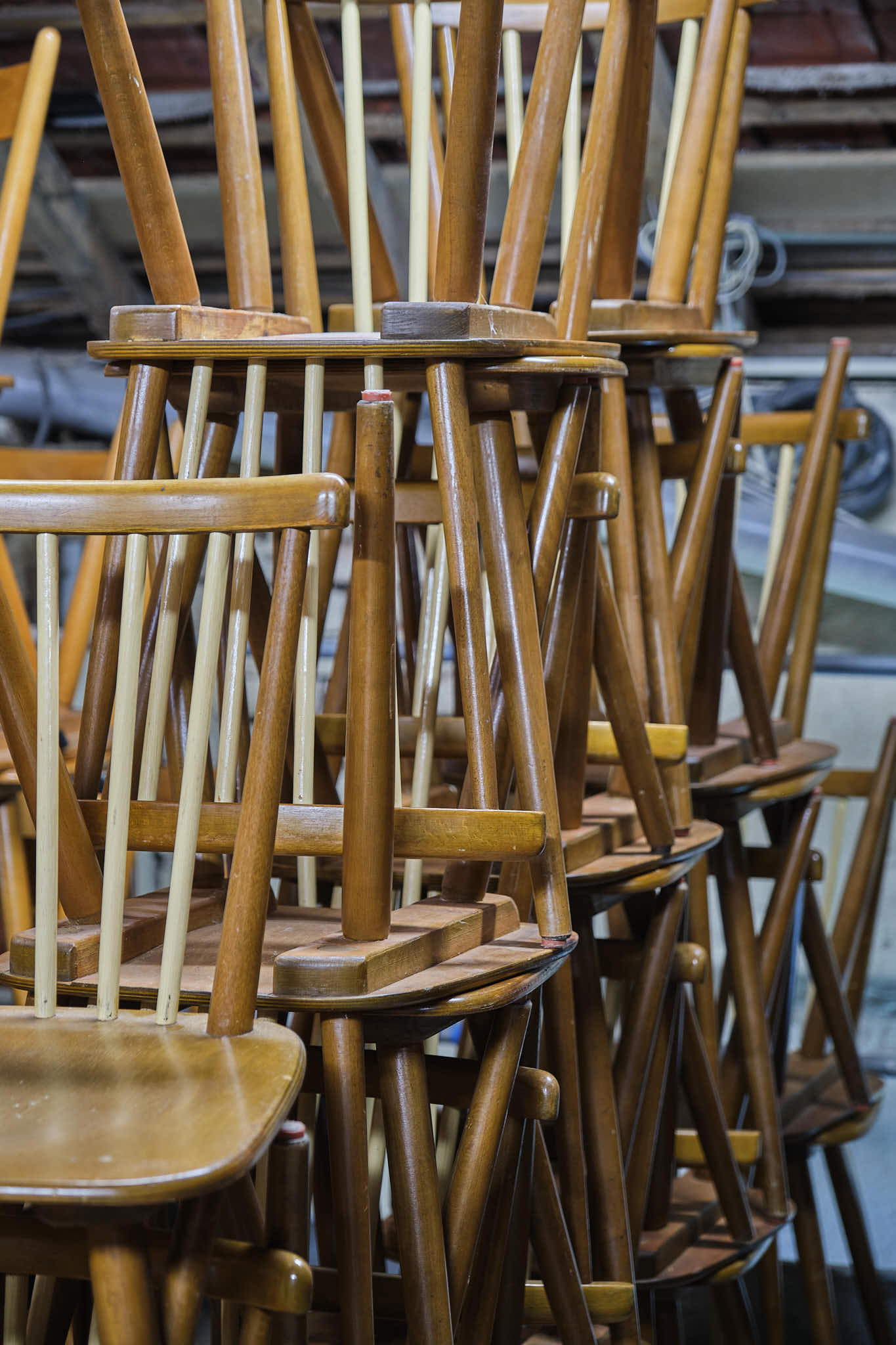 Chaise bistrot scandinave à barreaux chêne