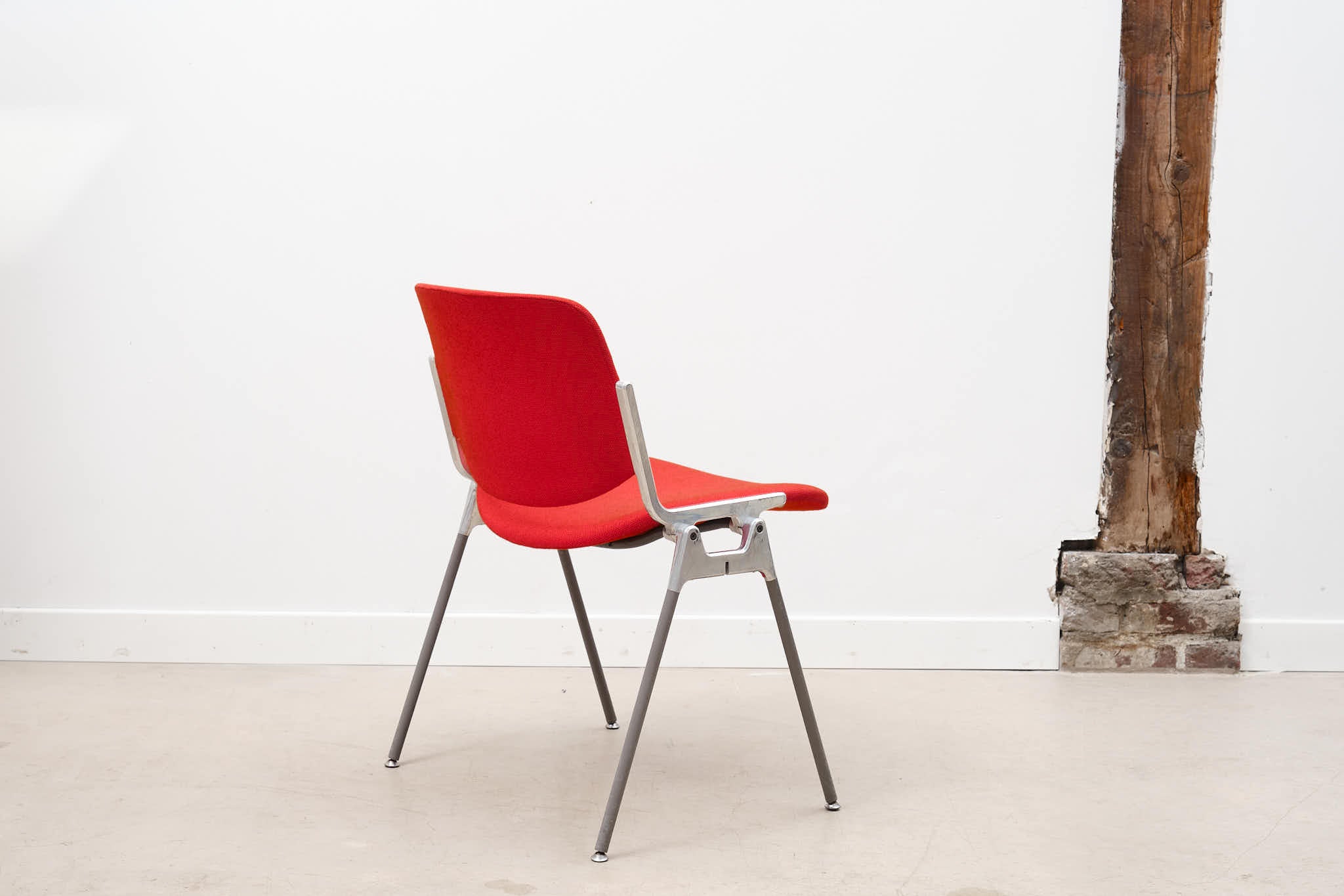 Chaise DSC 106 de G.Piretti pour Castelli colorée