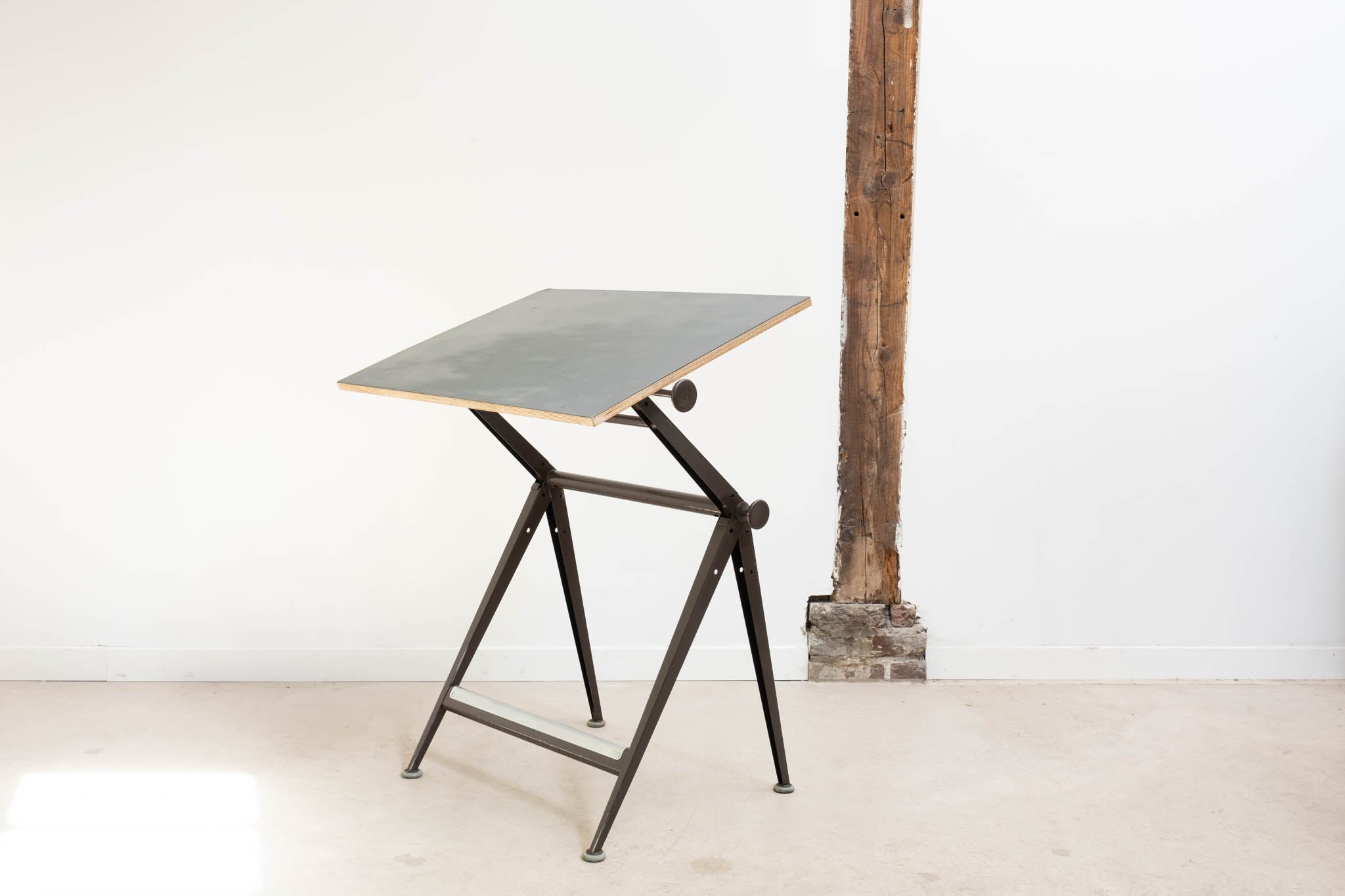 Drafting table Reply by Friso Kramer and Wim Rietveld