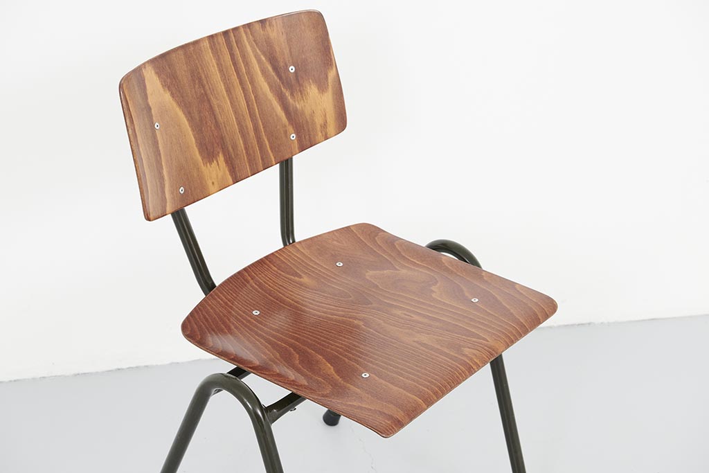 Chaise Eromes tube en v chêne