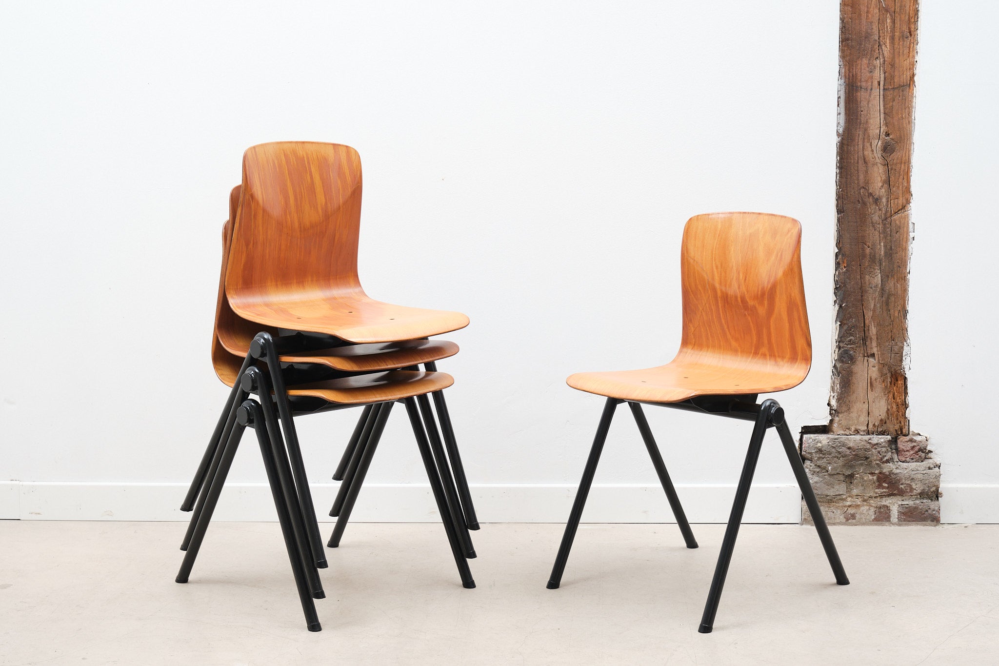 Galvanitas S30 chair gray beech