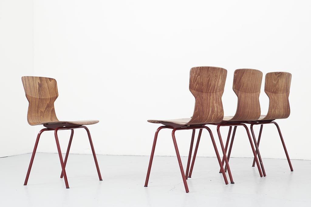 Eromes E5 Chair Oak / Carmine