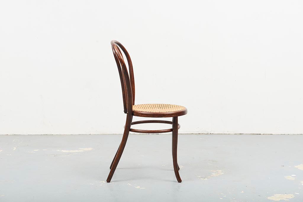 Thonet 18 cane chair