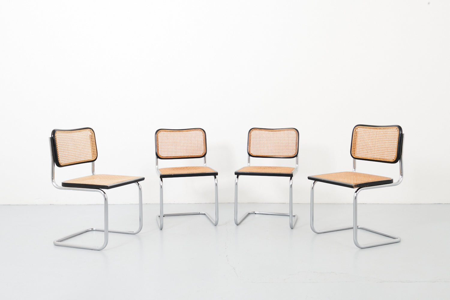 Black Cesca chair B32 by M.Breuer edition Cidue