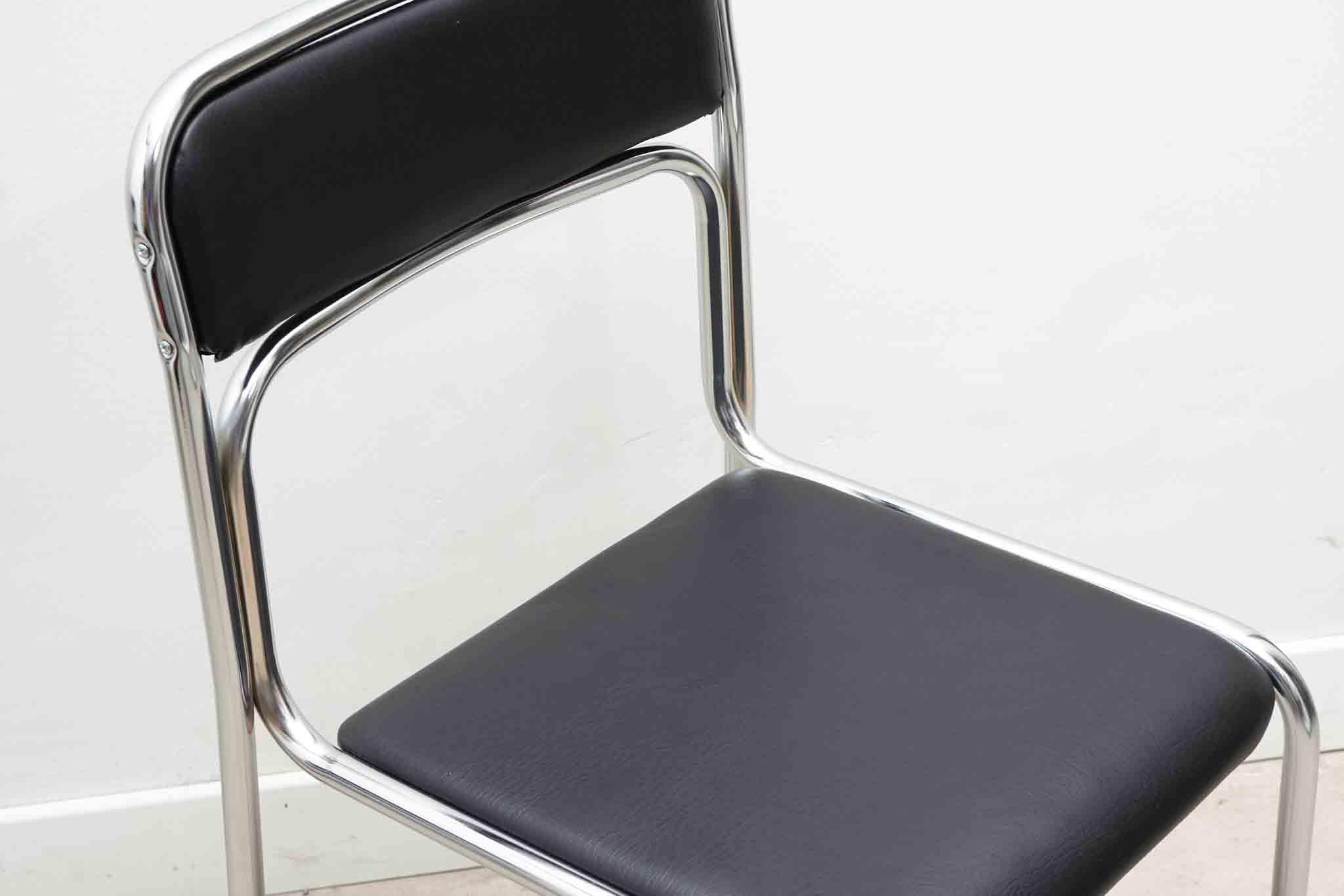 Chaise Lili