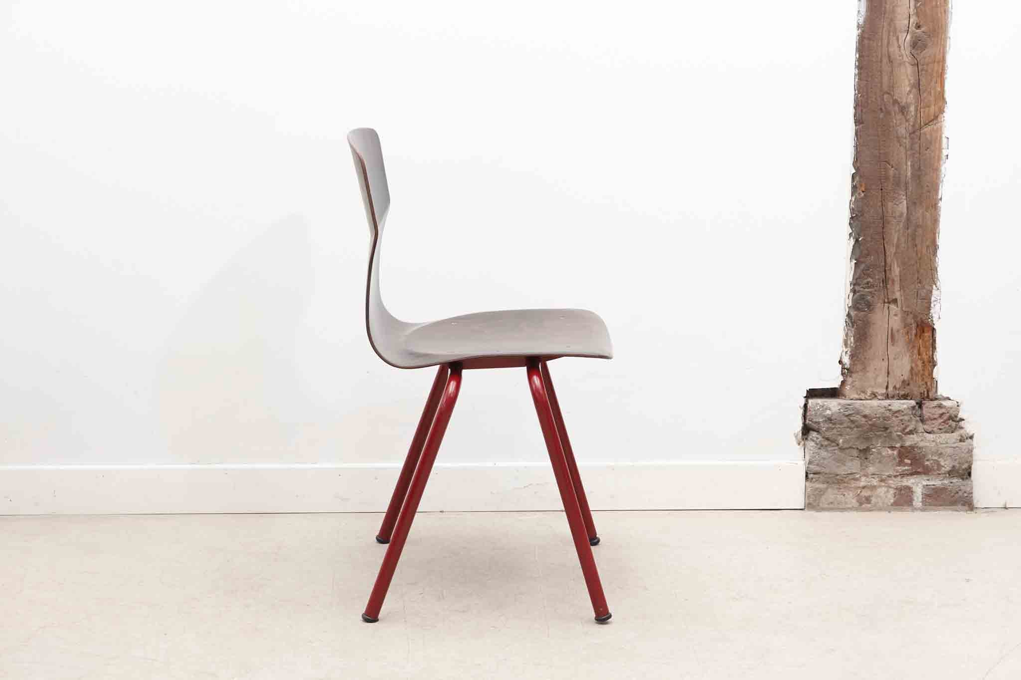 Chaise Eromes ébène et rouge