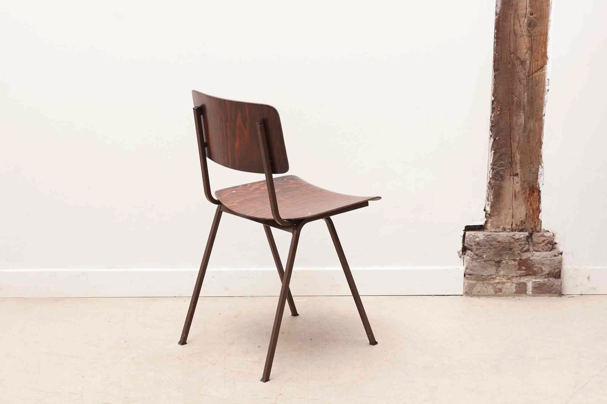 Eromes F6 ebony chair
