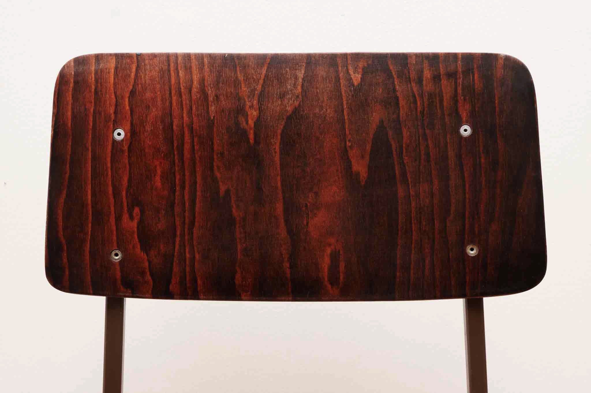 Eromes F6 ebony chair