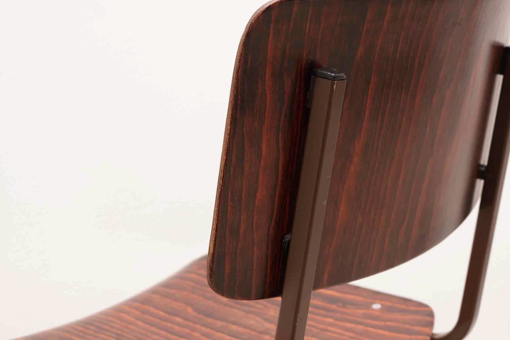 Eromes F6 ebony chair