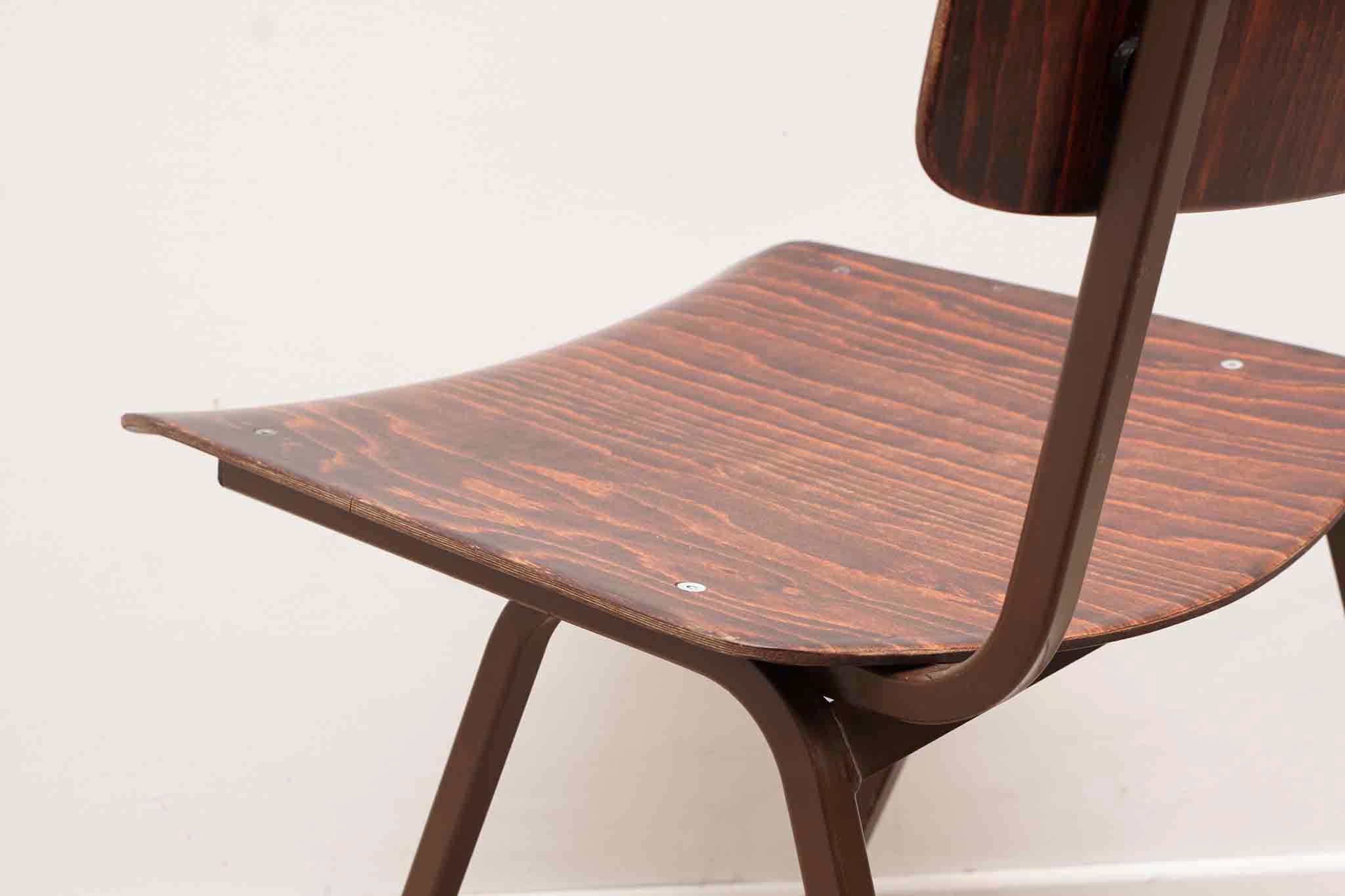 Eromes F6 ebony chair