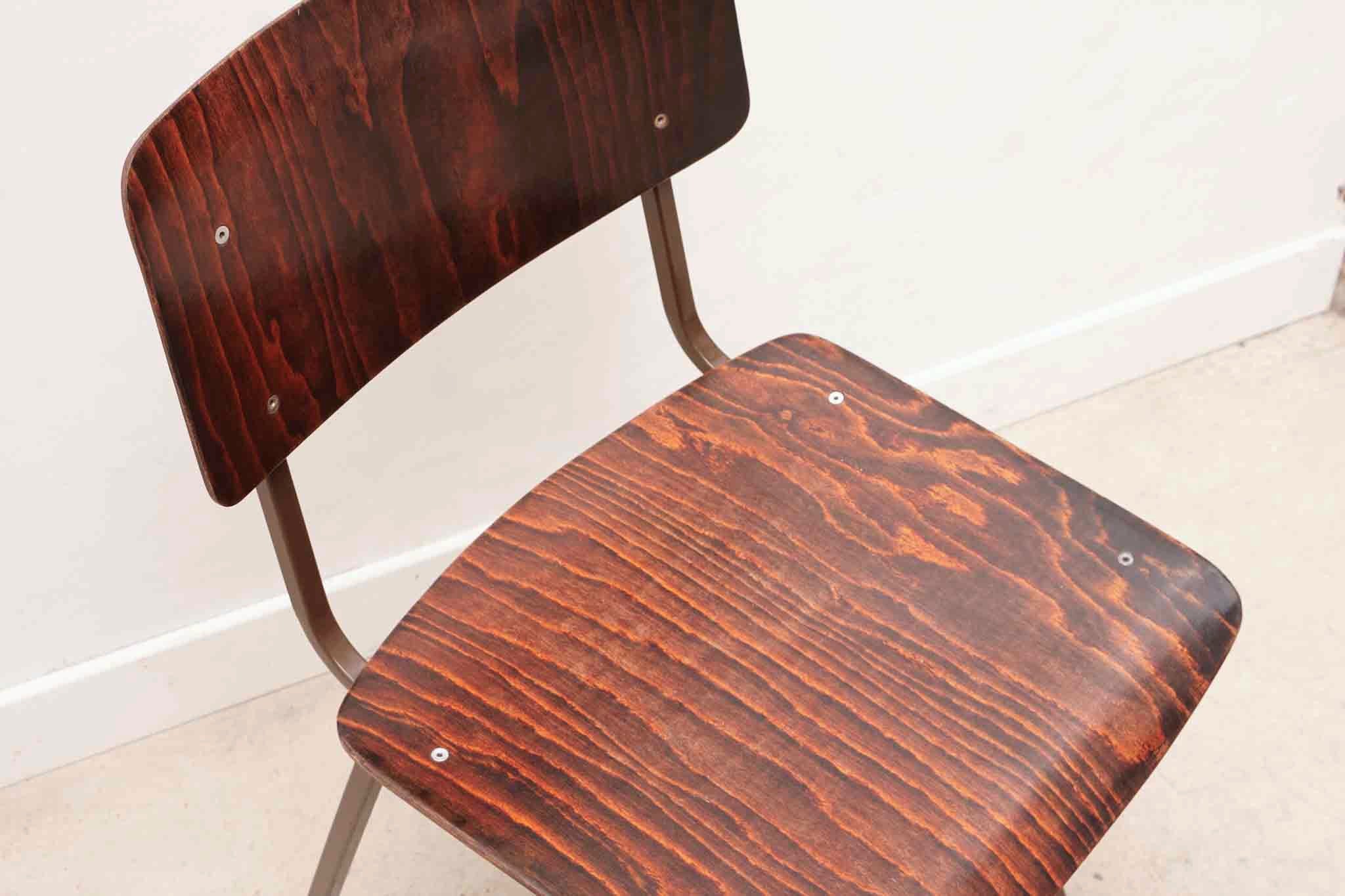 Eromes F6 ebony chair