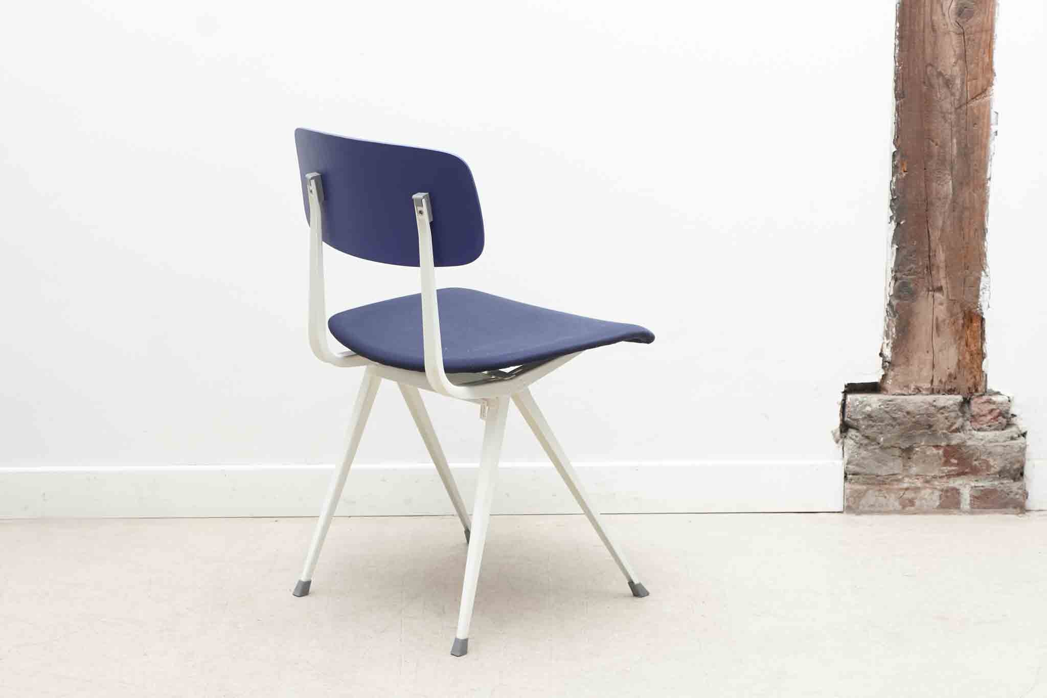 Chaise  Friso Kramer "Result" tapissée et blanc