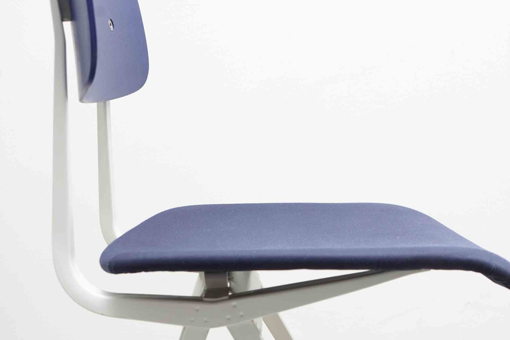 Chaise  Friso Kramer "Result" tapissée et blanc