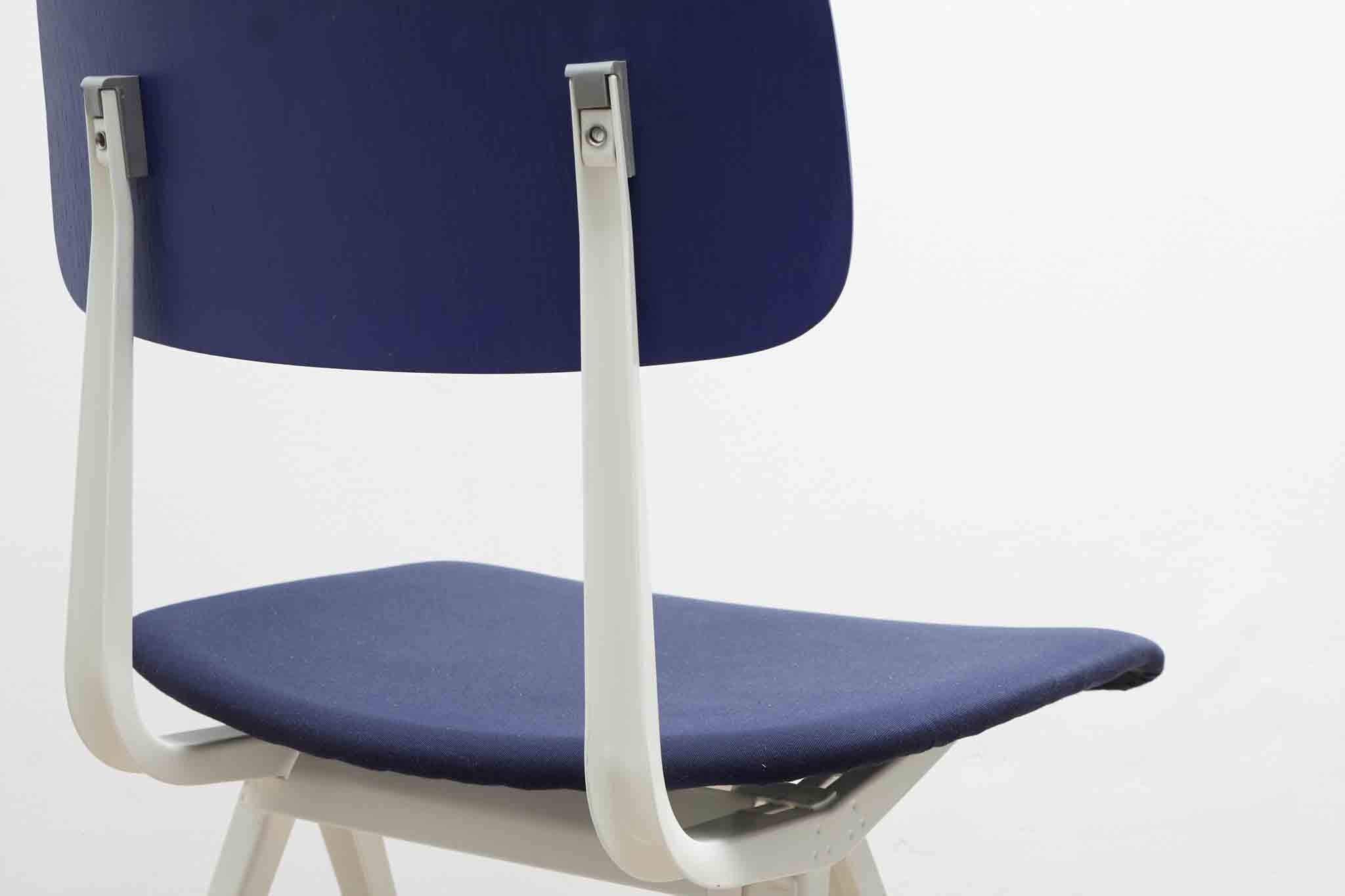 Chaise  Friso Kramer "Result" tapissée et blanc
