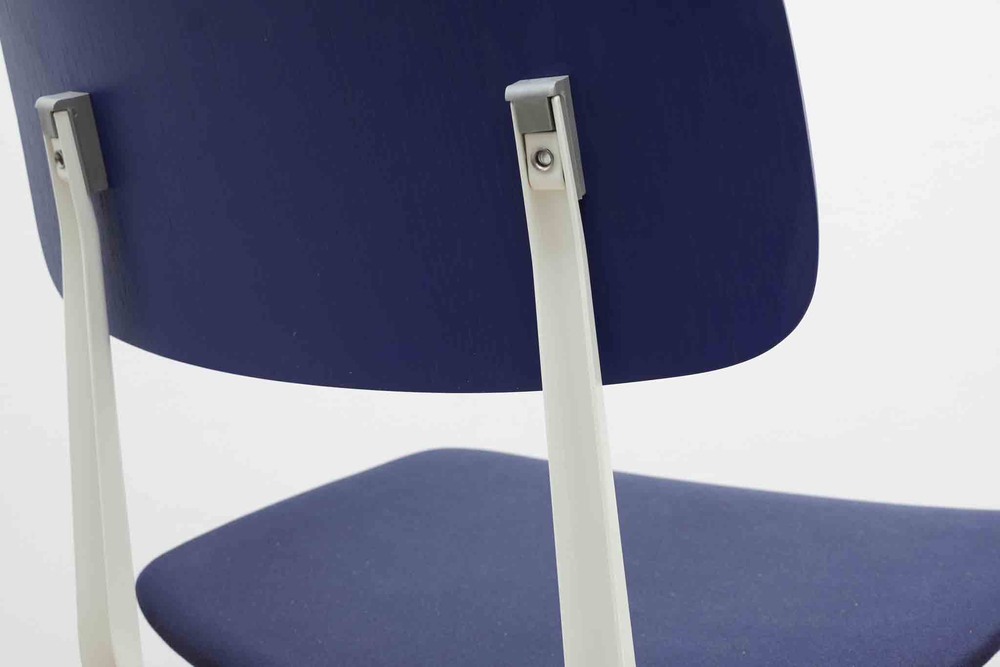 Chaise  Friso Kramer "Result" tapissée et blanc