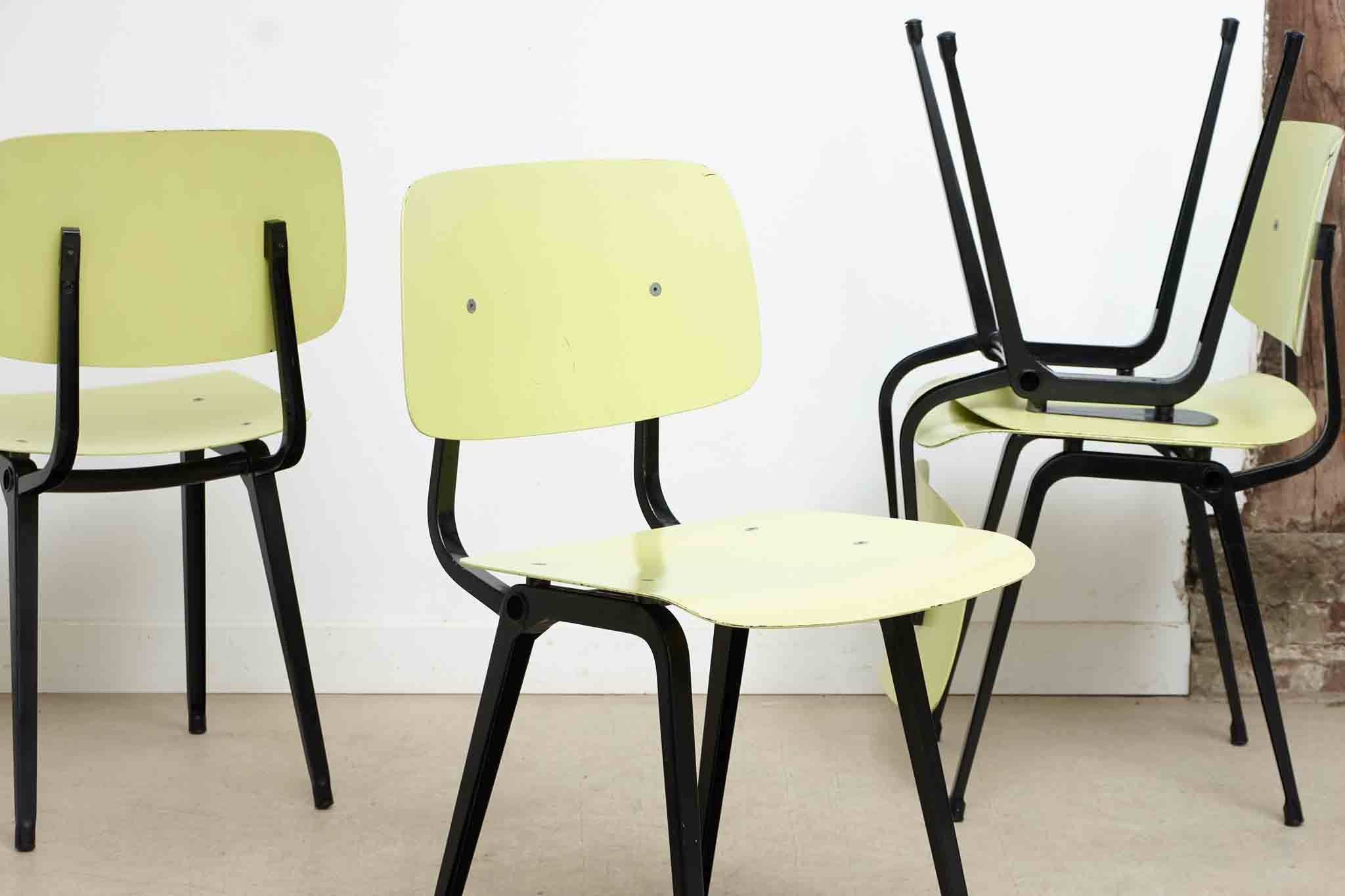 Chaise Friso Kramer Revolt jaune et noir