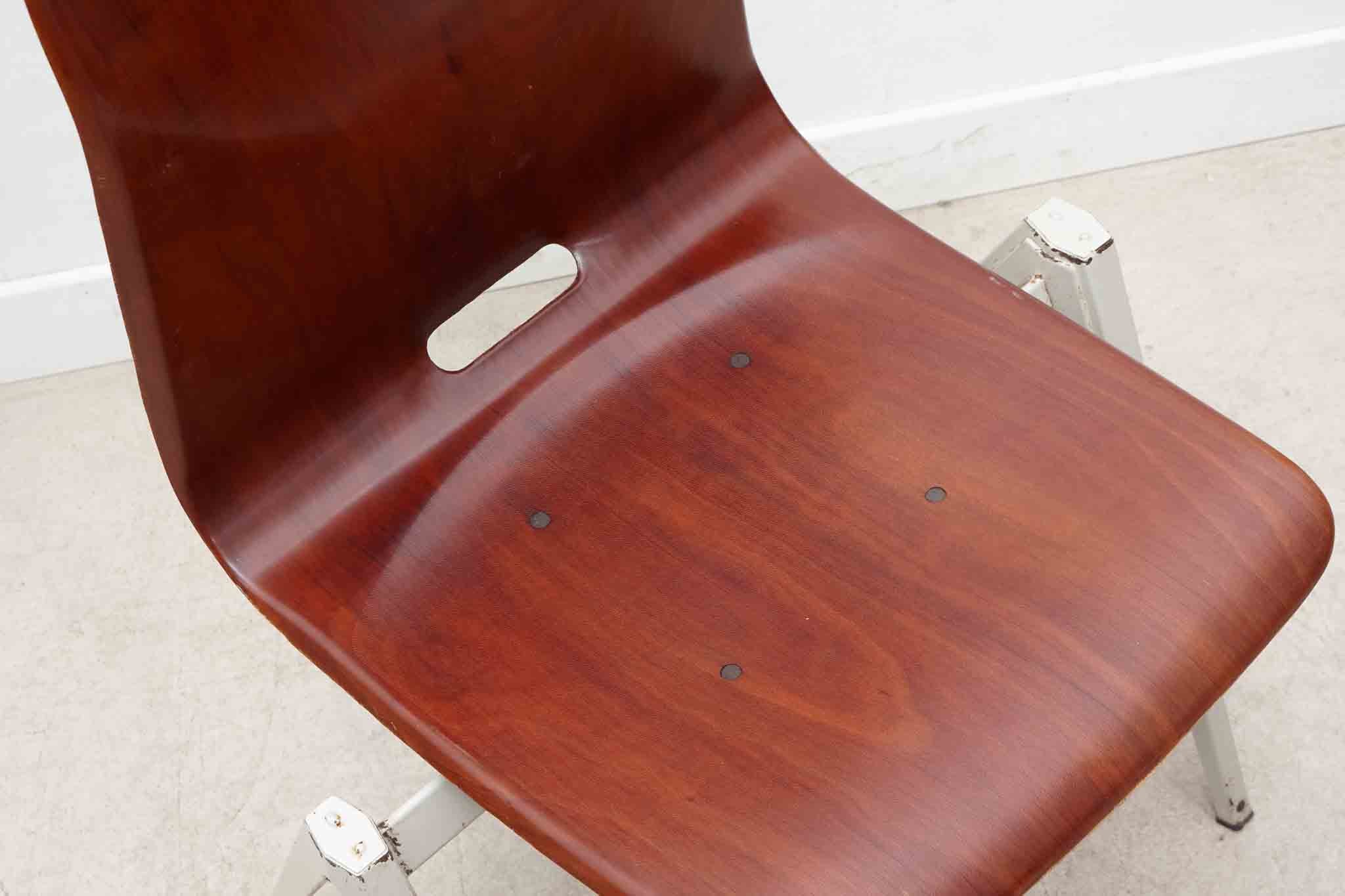 Chaise Galvanitas S22 acajou et blanc