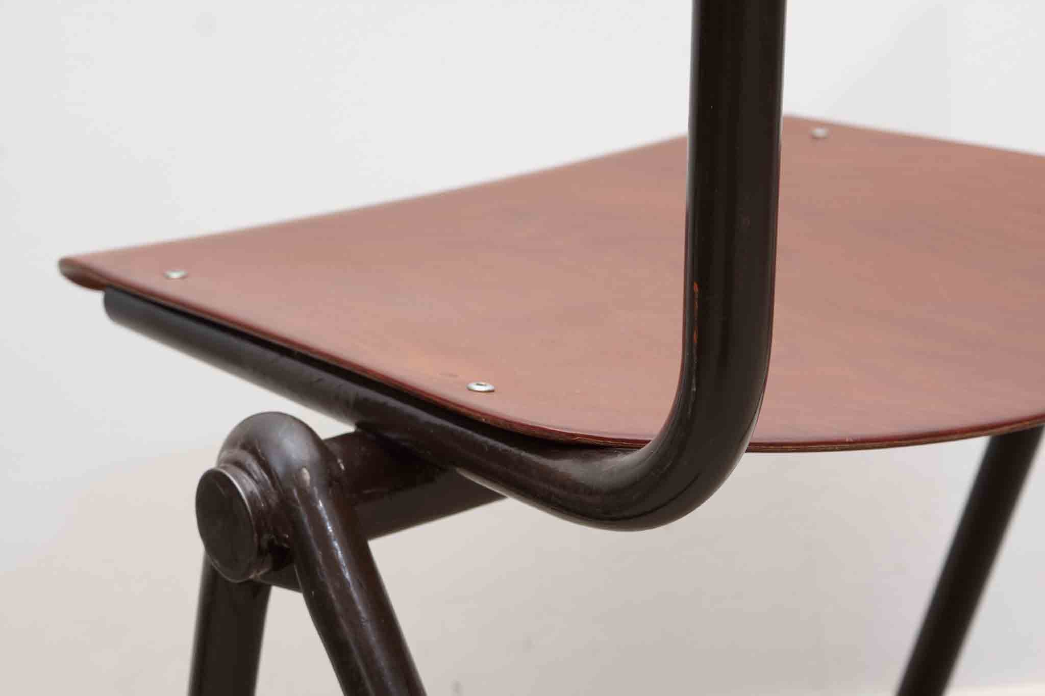 Chaise Galvanitas S35