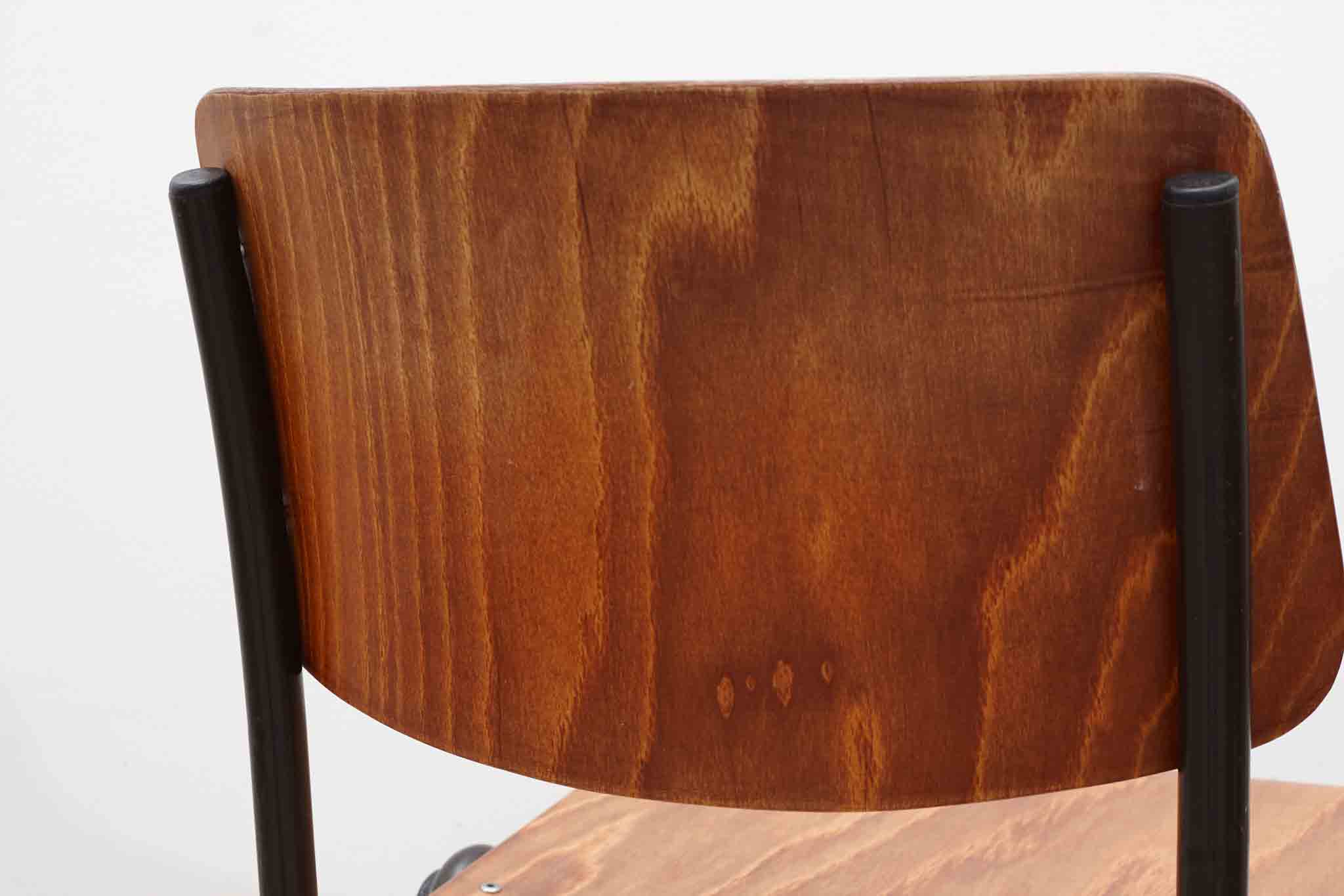 Chaise Galvanitas S35