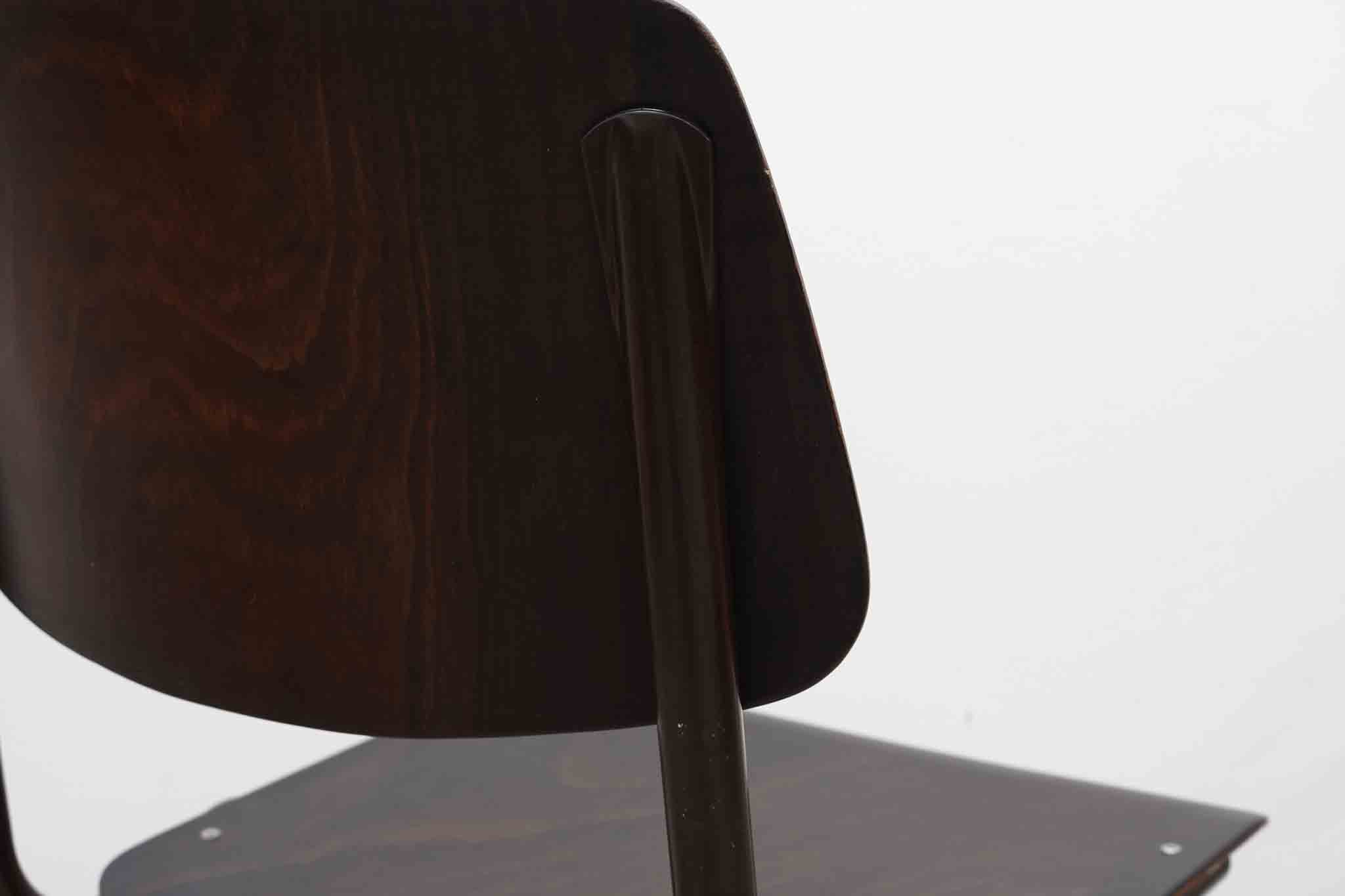 Chaise Galvanitas S35