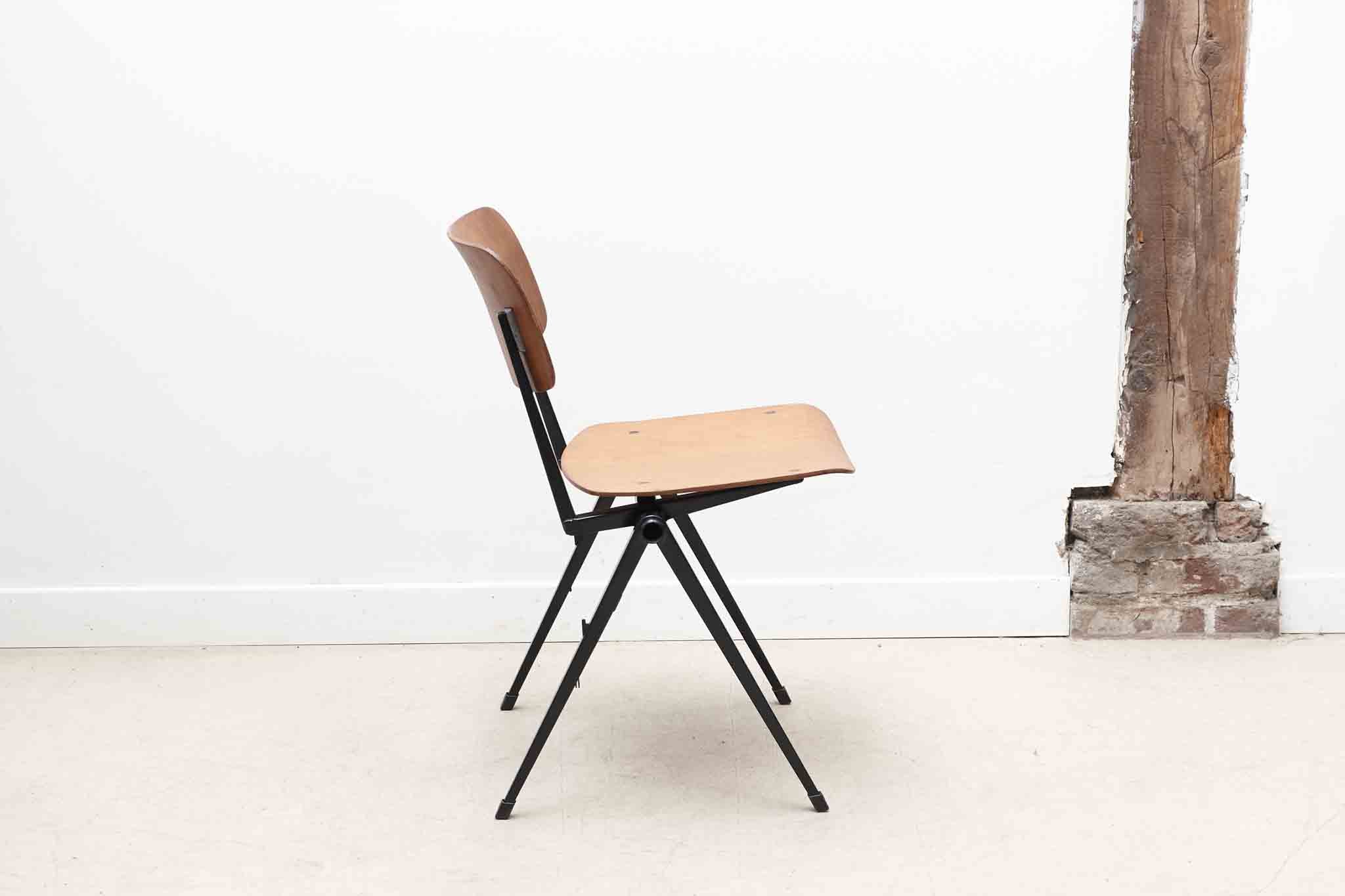 Chaise empilable Marko noir