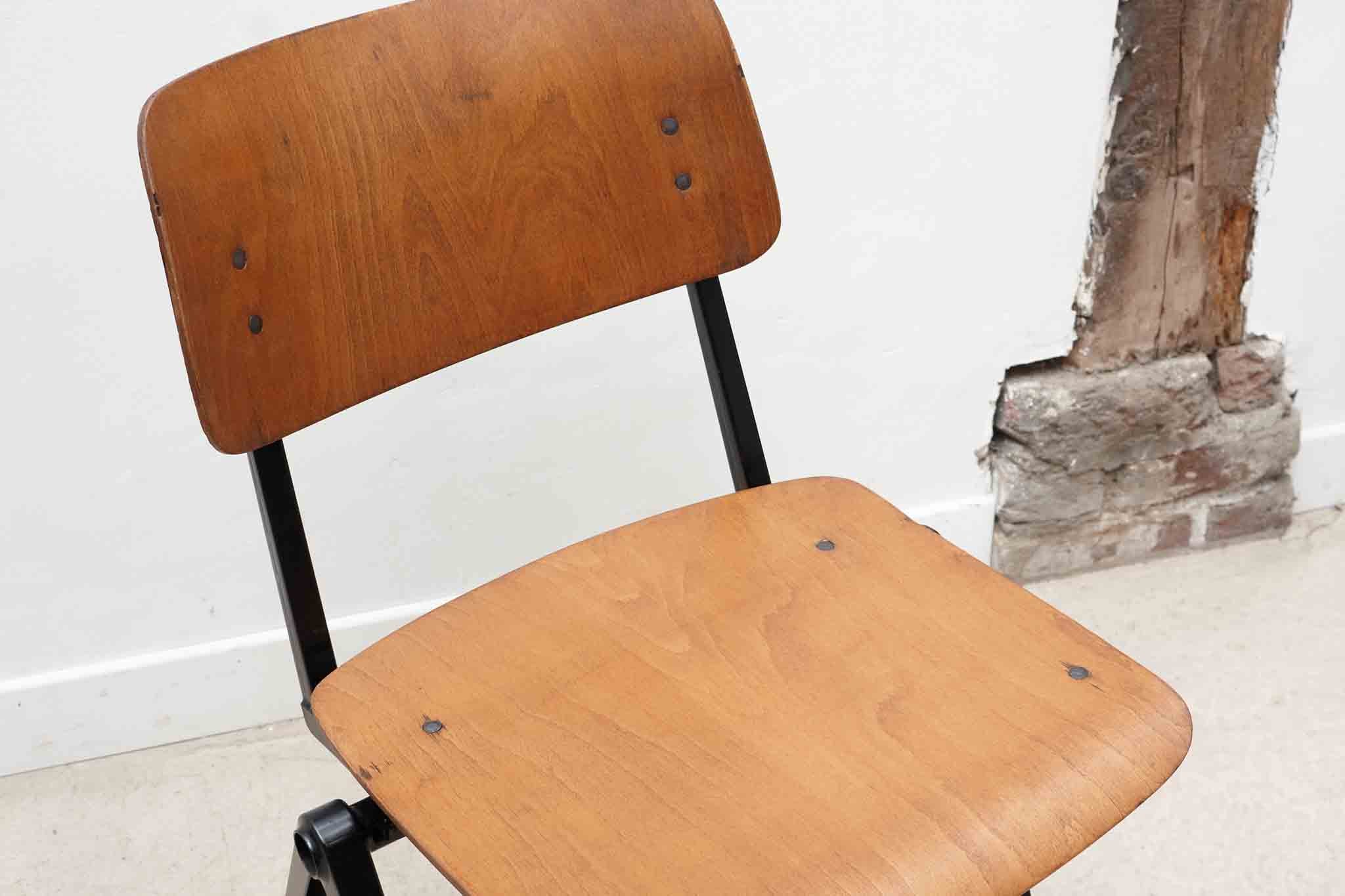 Chaise empilable Marko noir