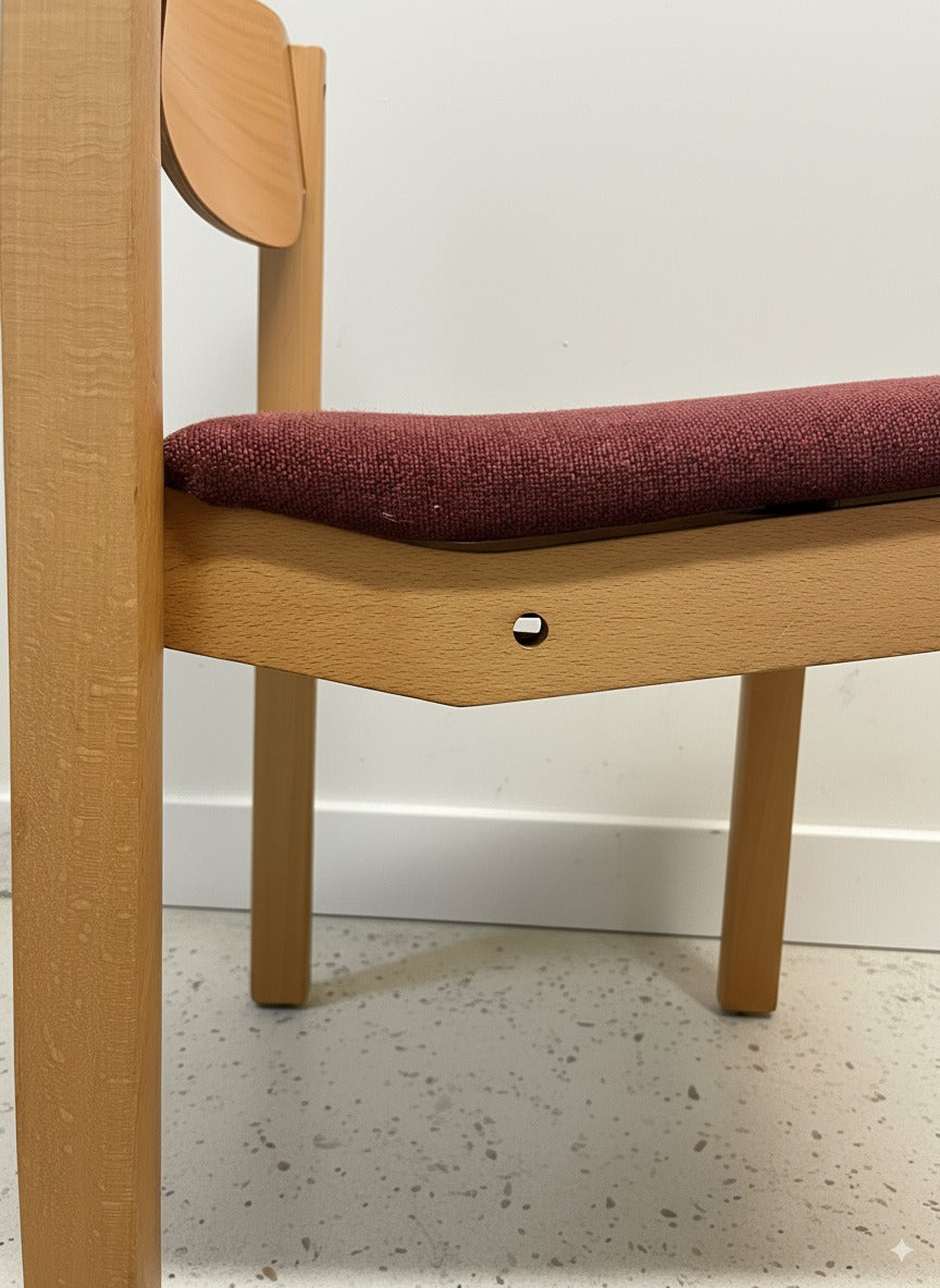Chaise style scandinave chêne et bordeaux