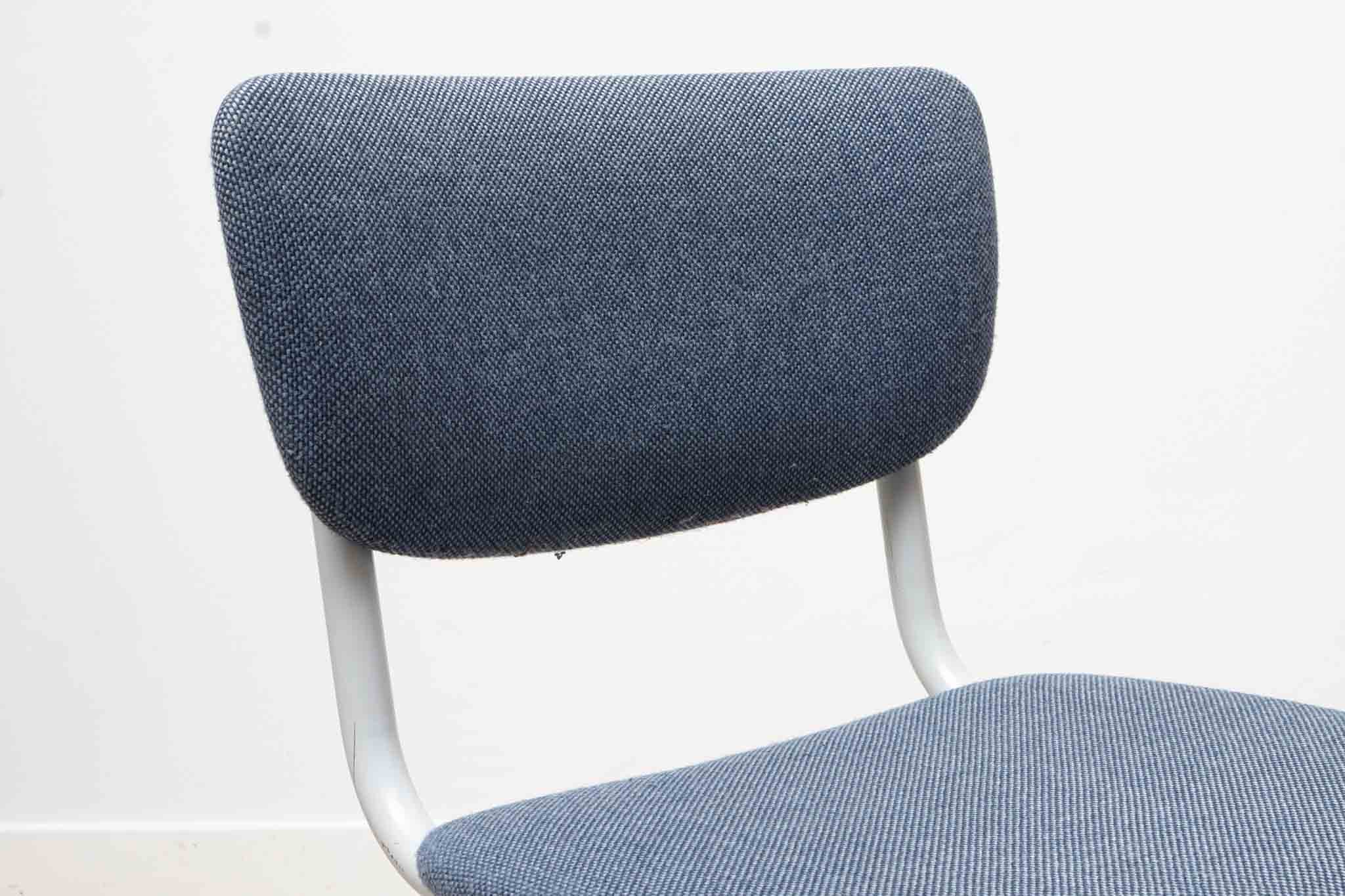 Pagholz S-shaped chair