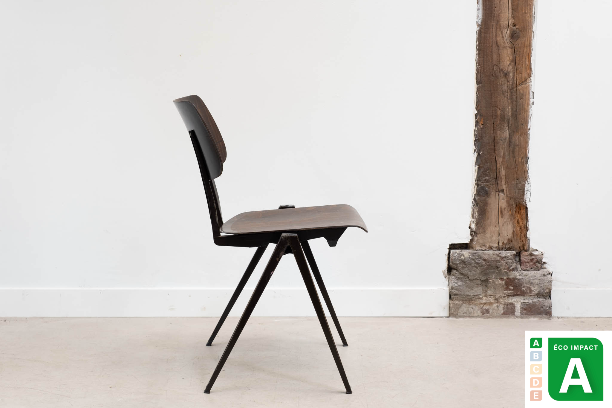 Stackable Galvanitas S21 chair