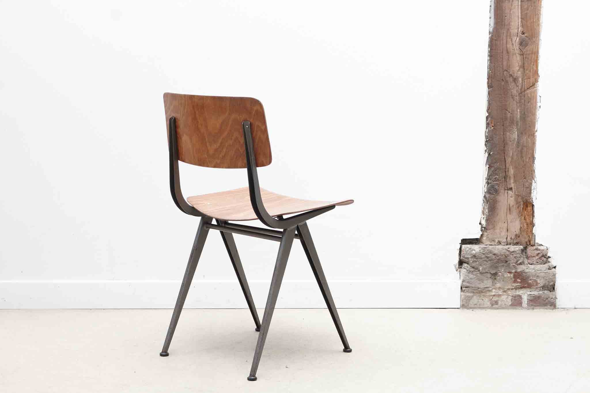 Chaise style Friso Kramer chêne et gris