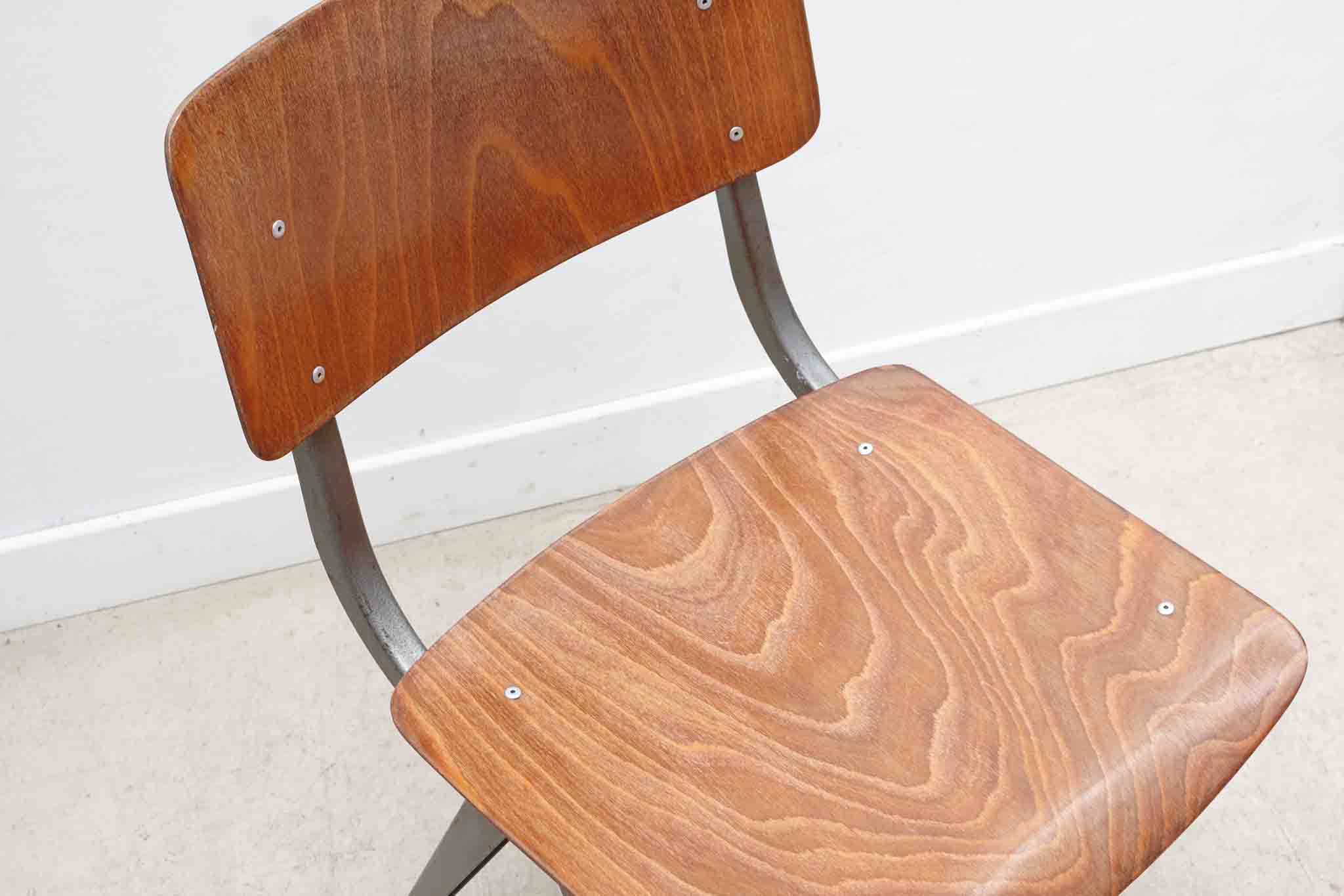 Chaise style Friso Kramer chêne et gris