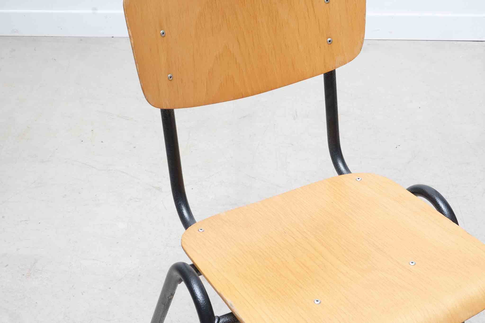 Eromes F4 gray oak chair with hooks