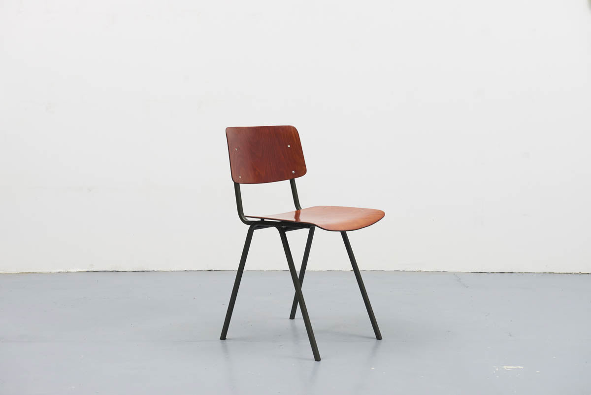 Eromes F6 chair