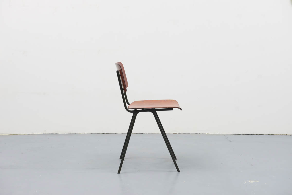 Eromes F6 chair