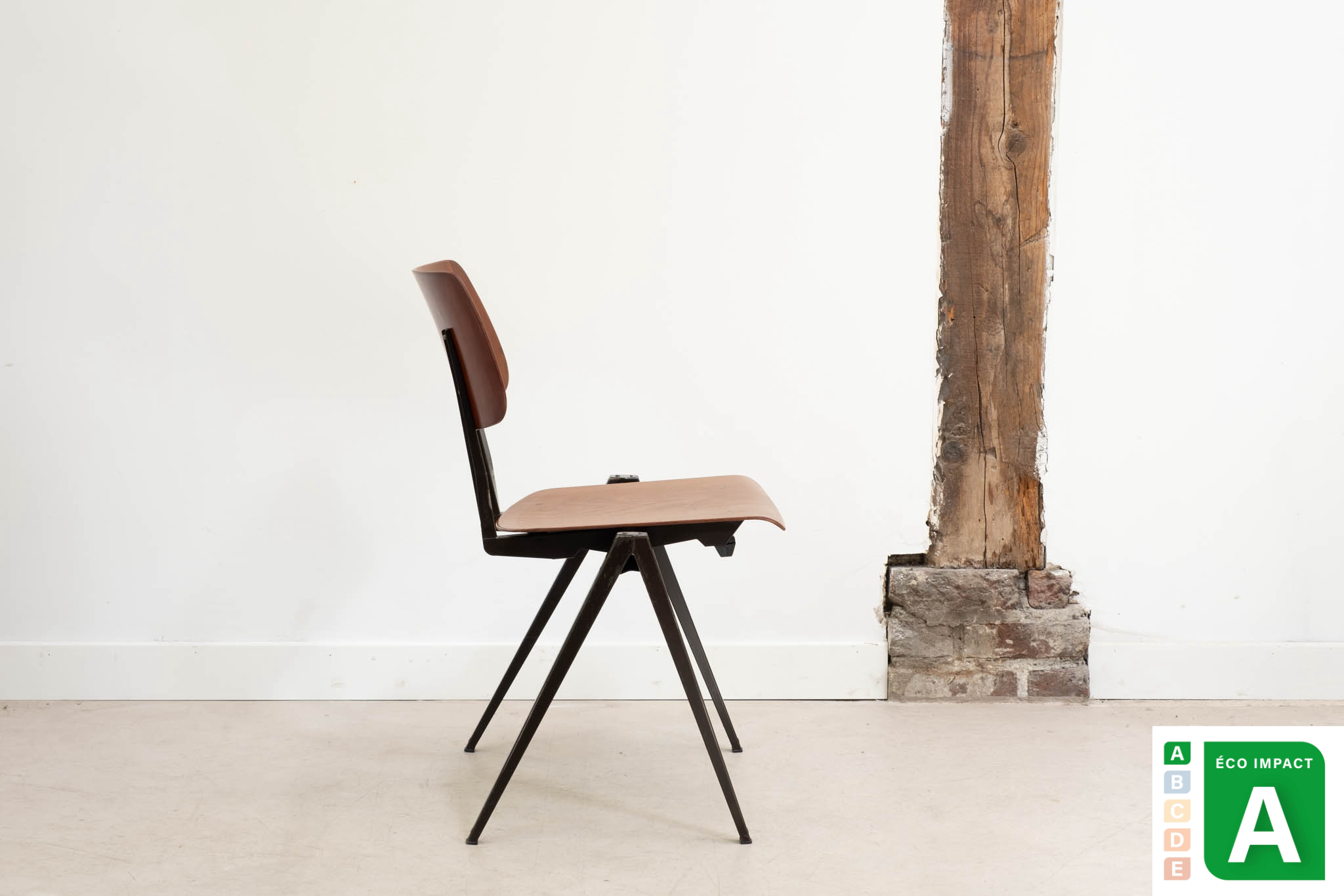 Stackable Galvanitas S21 chair