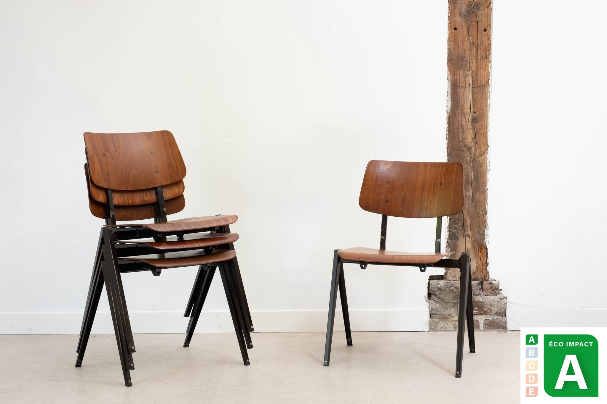 Stackable Galvanitas S21 chair