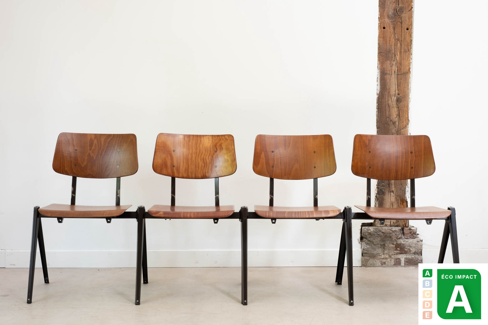 Stackable Galvanitas S21 chair