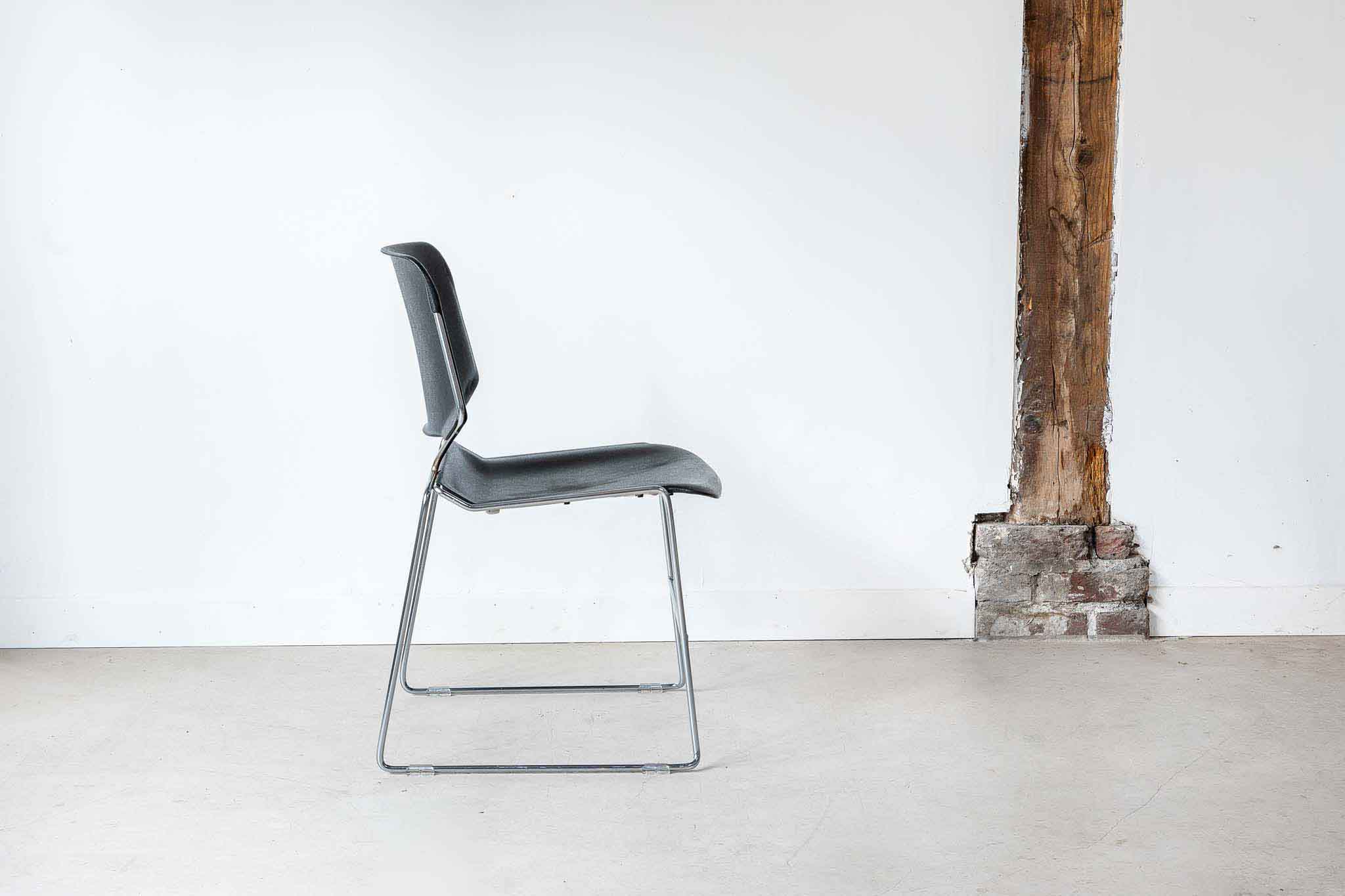 Chaise design Matrix par Thomas Tolleson