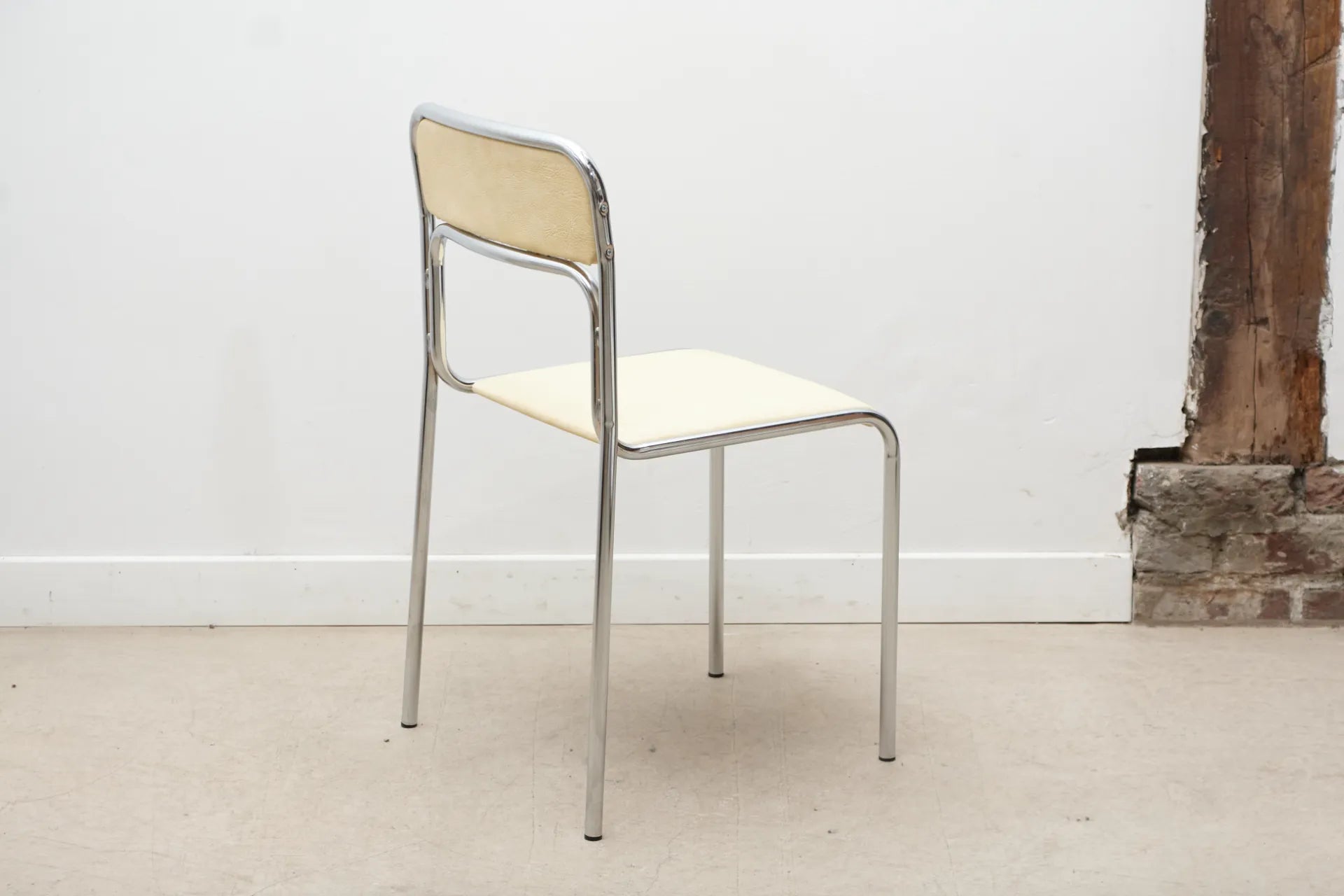 Chaise Lili