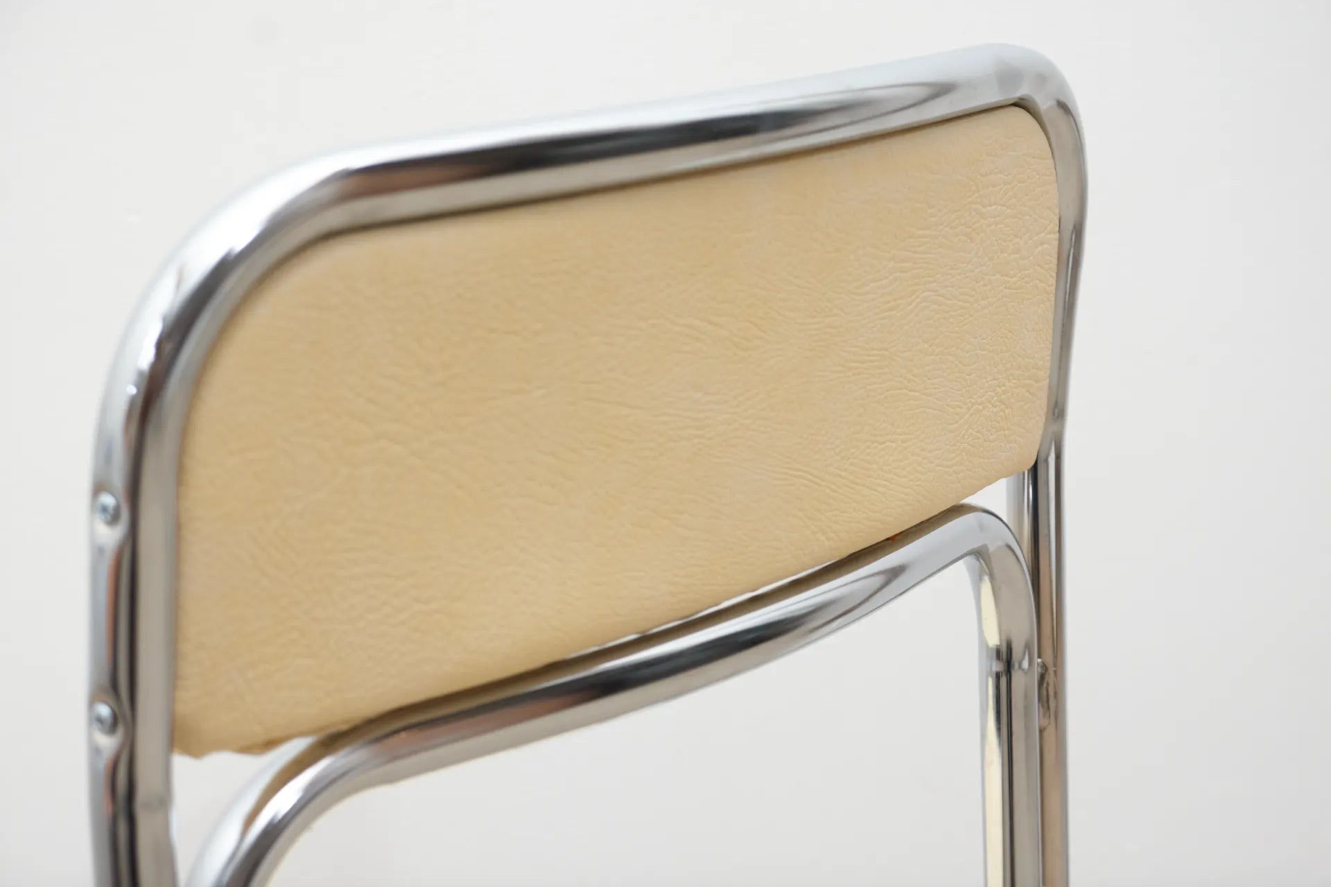 Chaise Lili