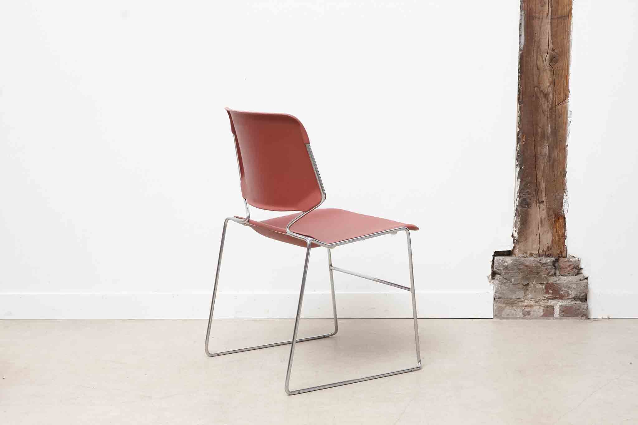 Chaise design Matrix par Thomas Tolleson