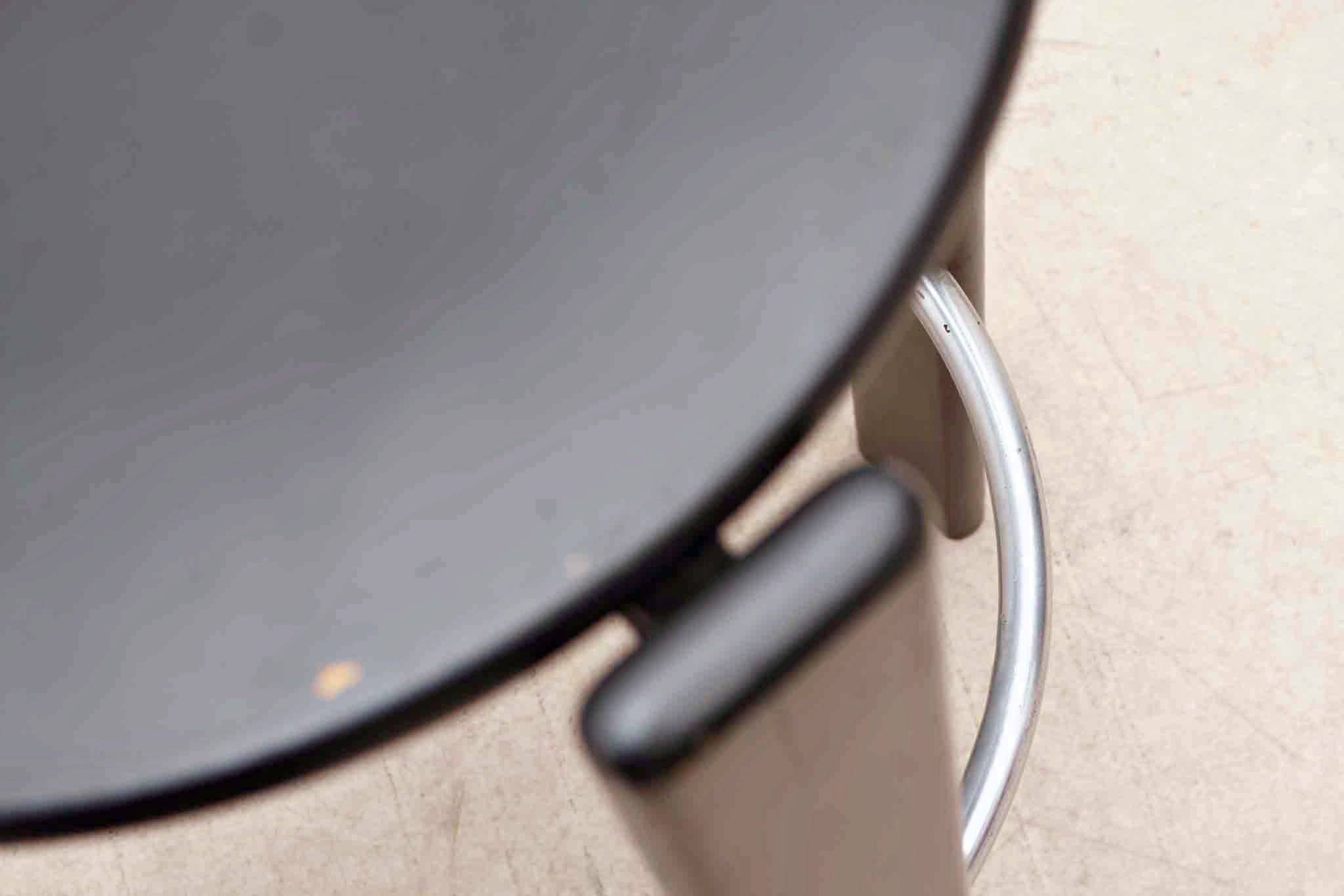 Tabouret Bruno Rey noir