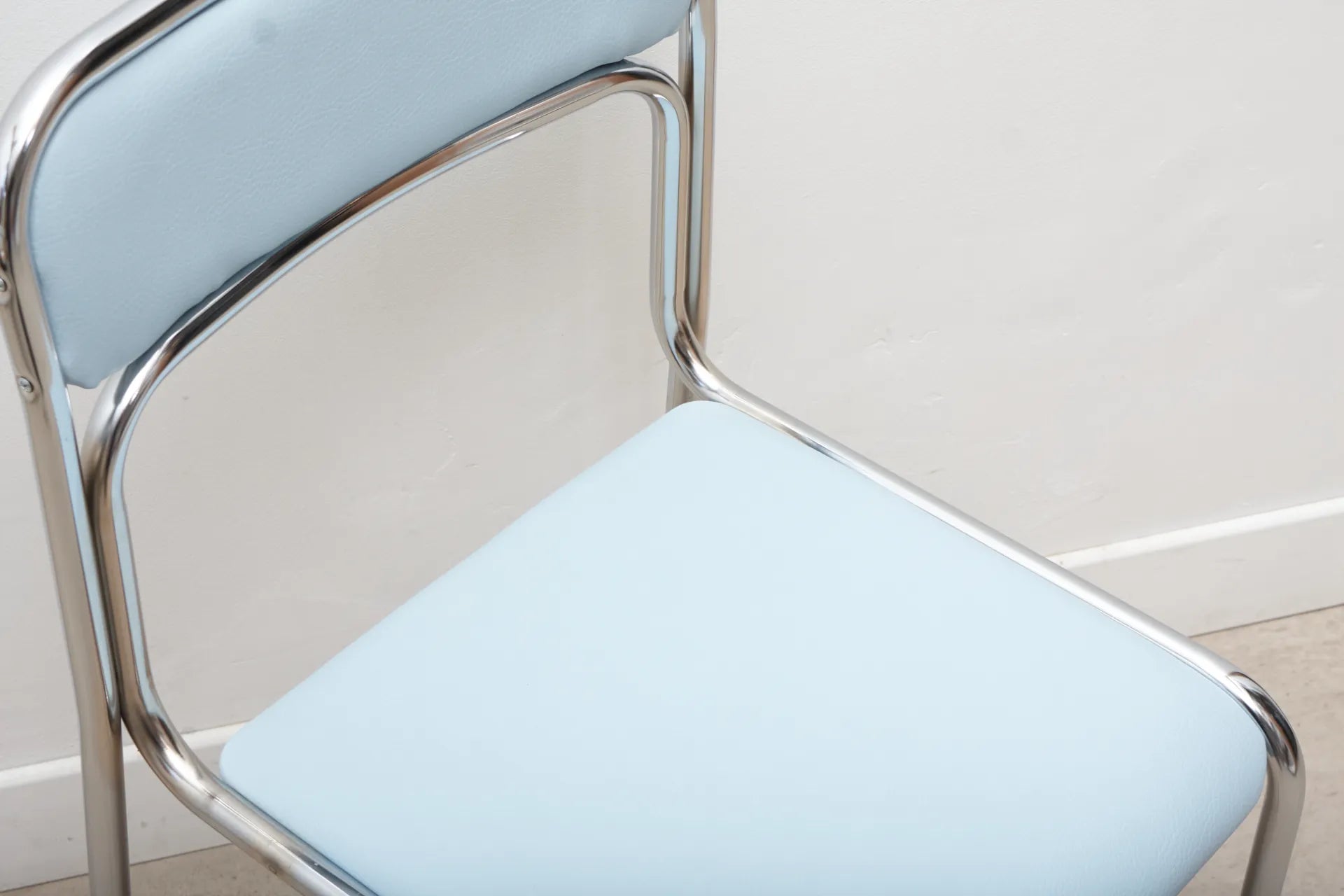 Chaise Lili