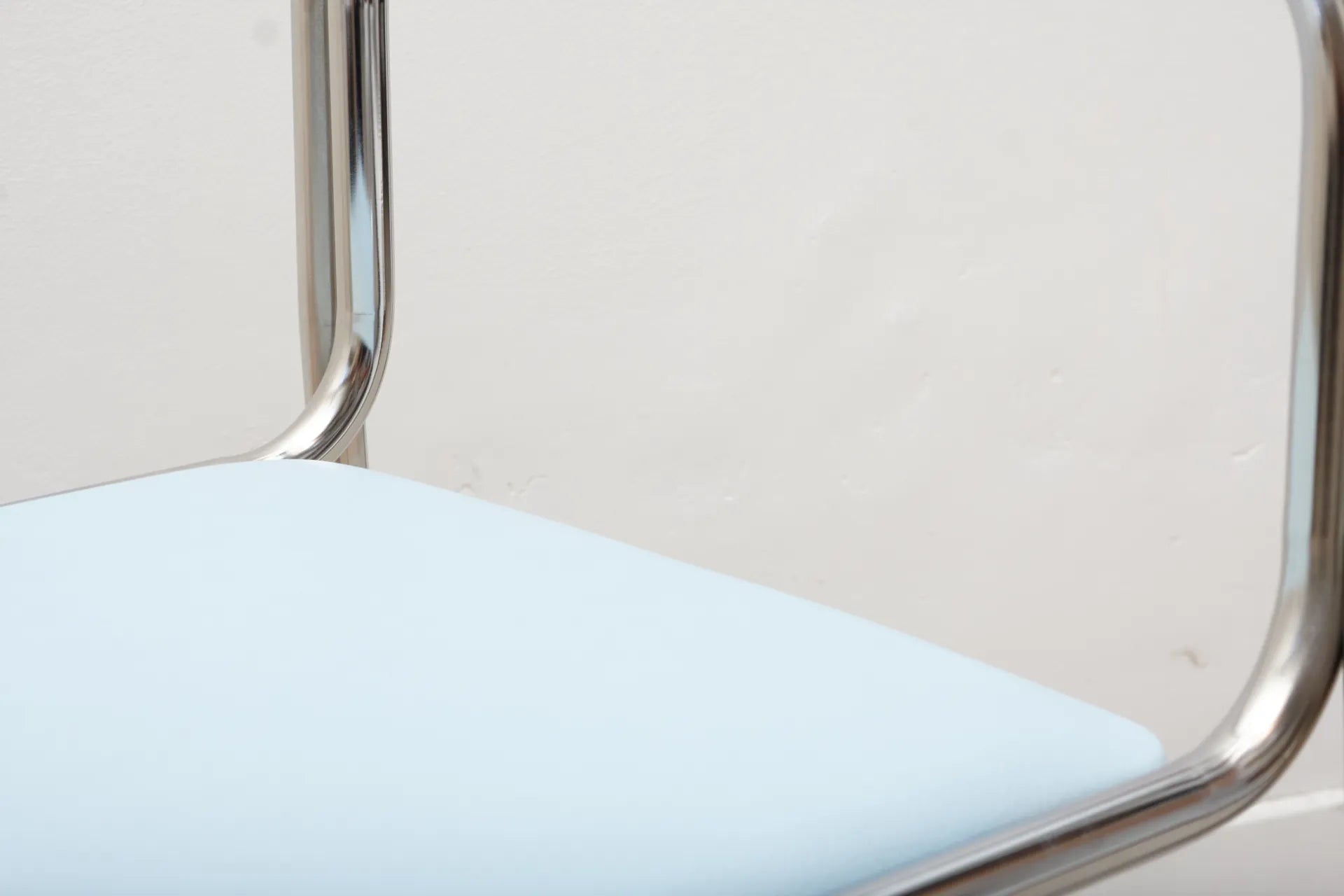Chaise Lili