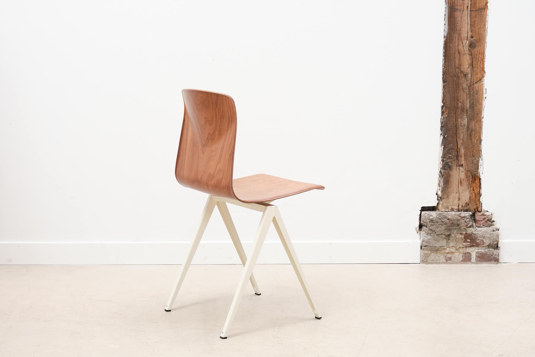 Galvanitas s19 reissue chair Off-white
